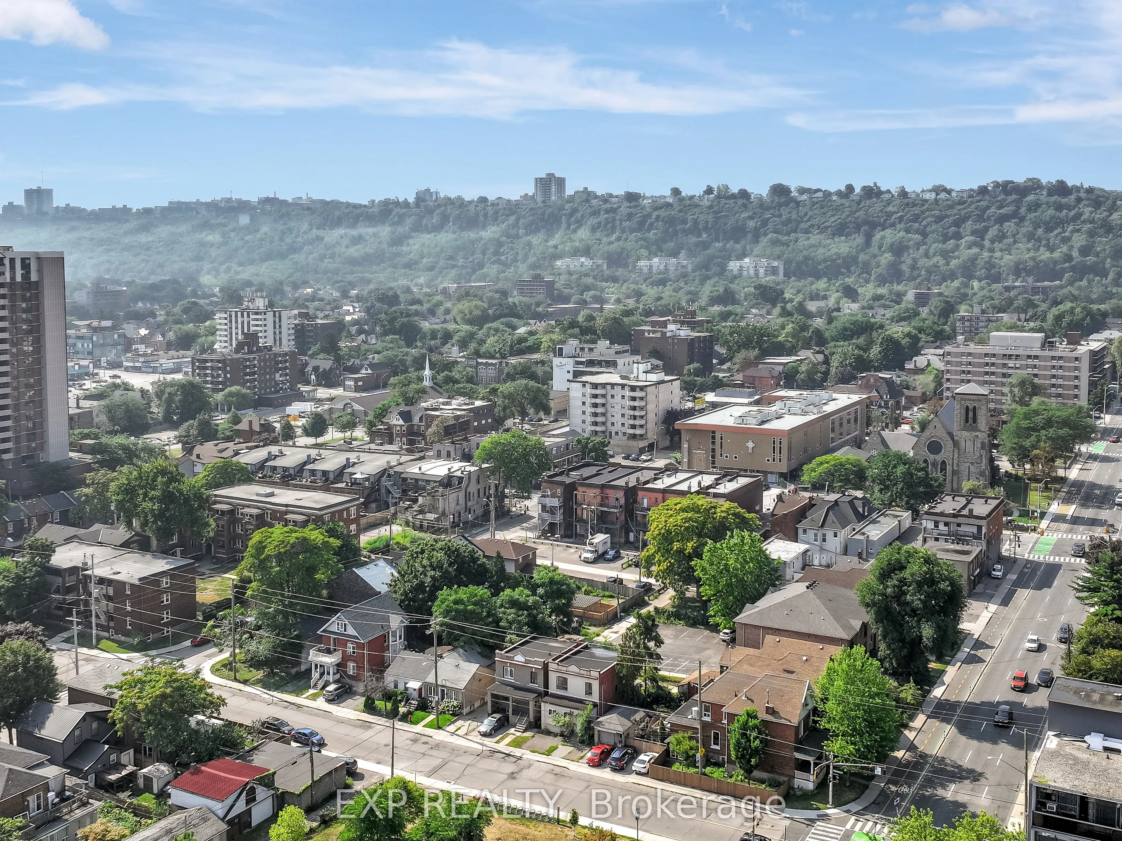 69 Victoria Avenue N, #3