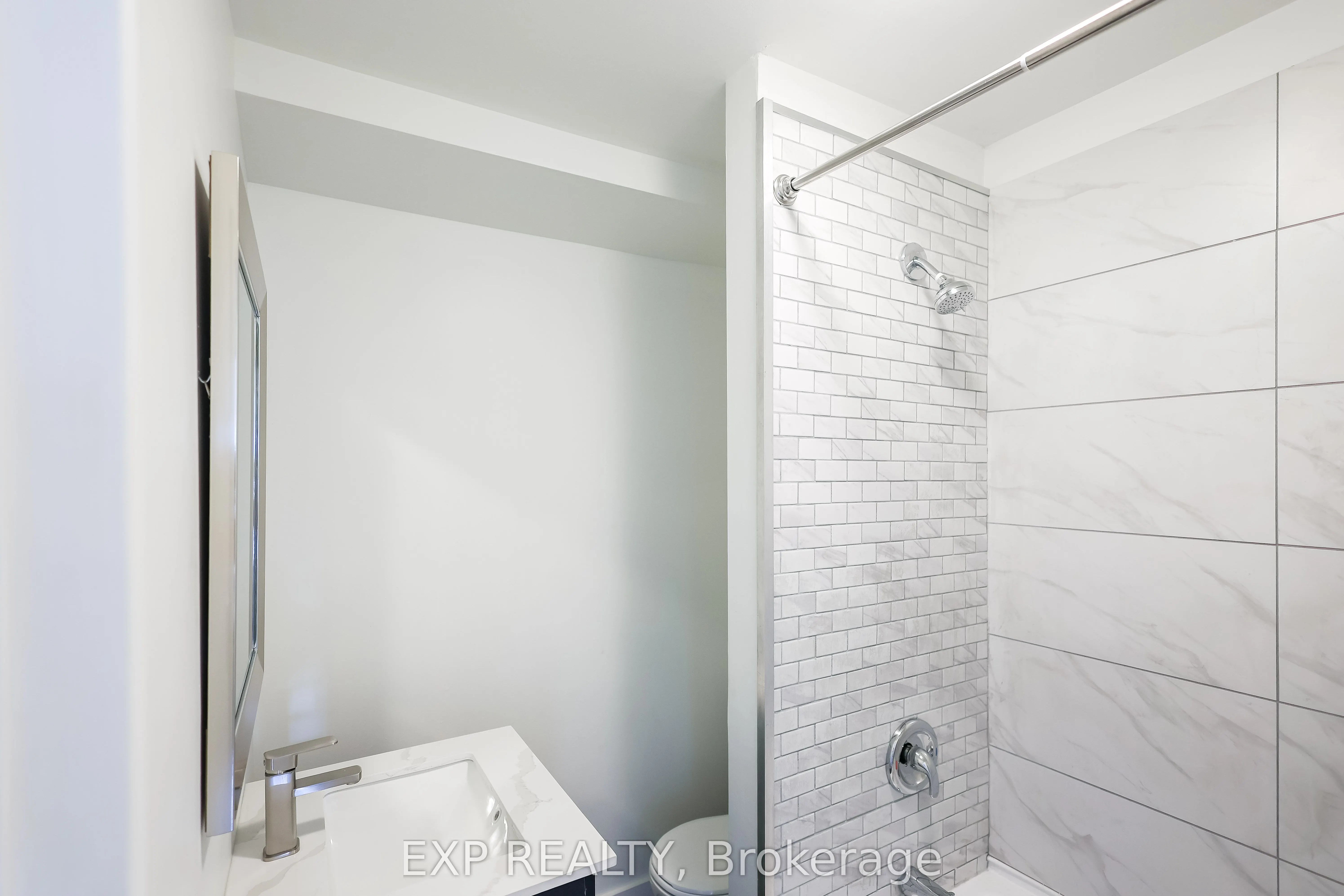 69 Victoria Avenue N, #3