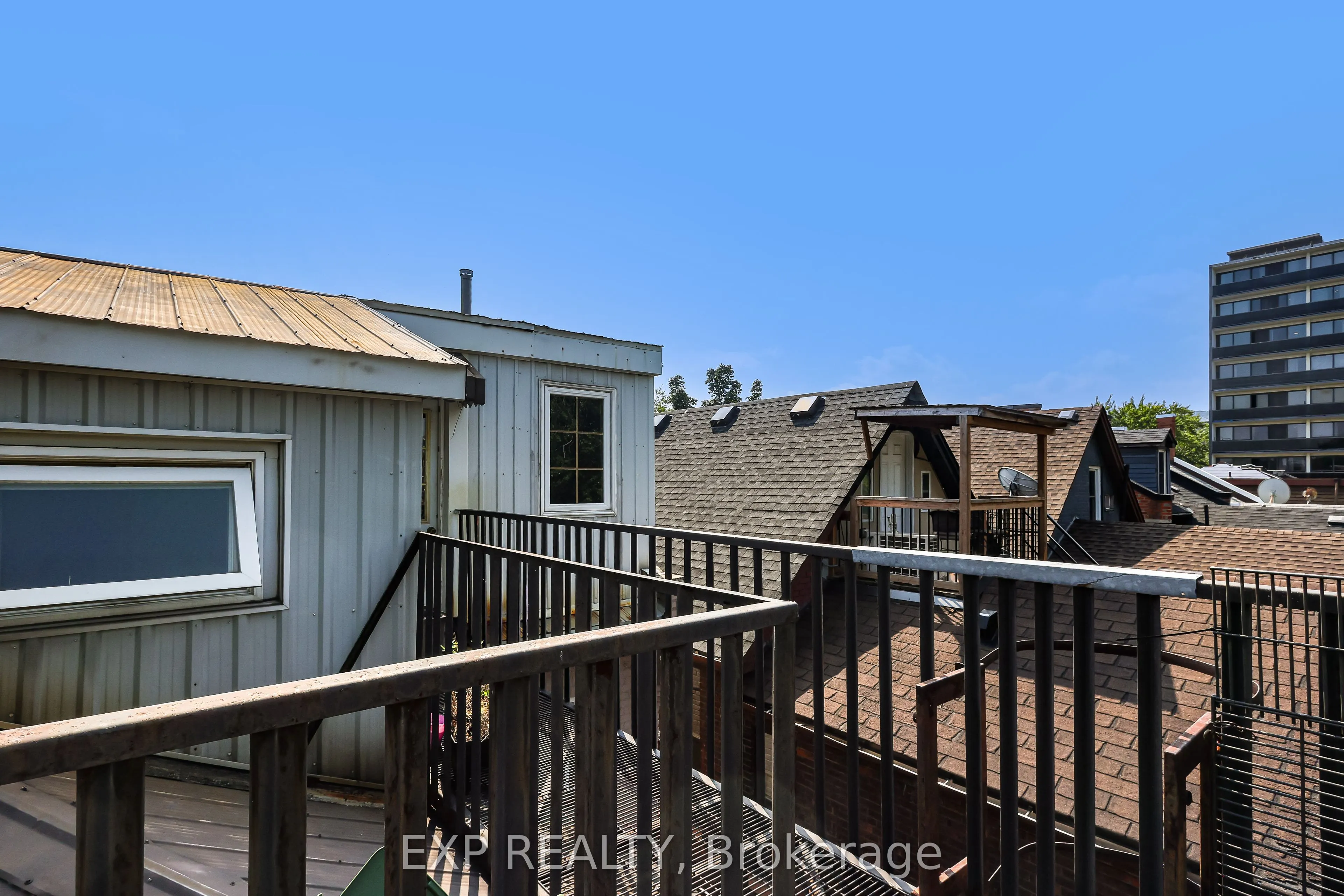 69 Victoria Avenue N, #3