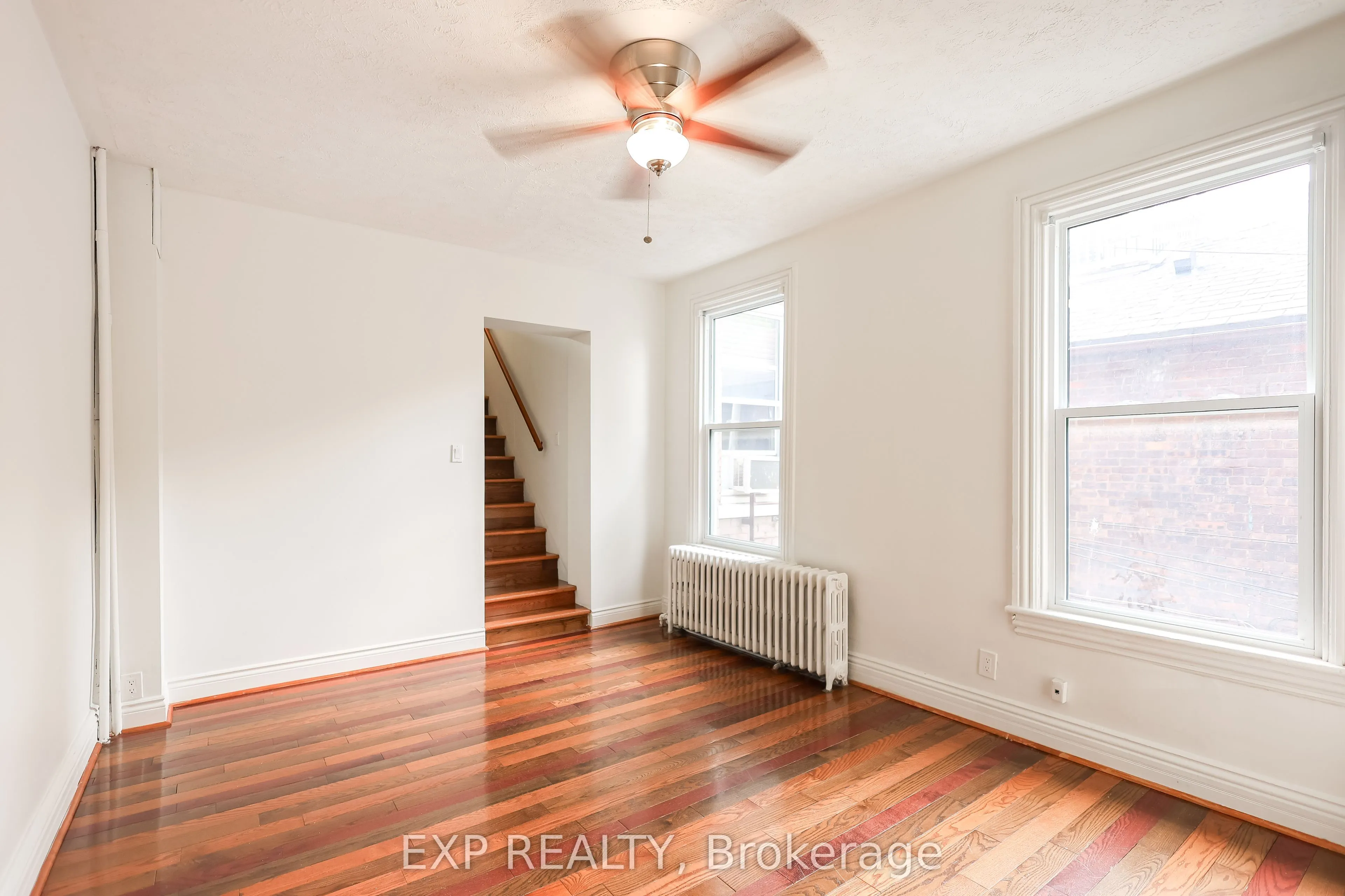 69 Victoria Avenue N, #3