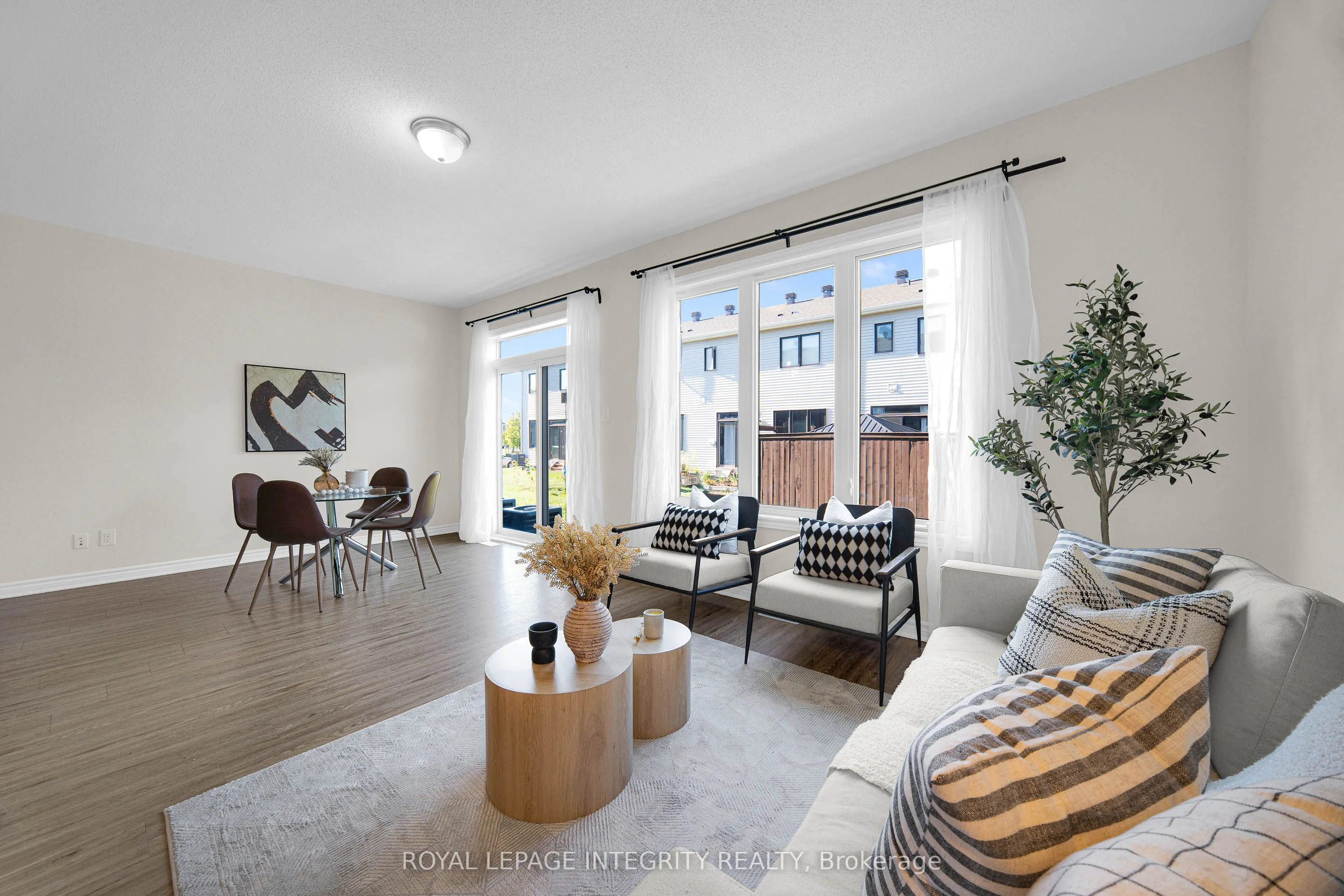 215 Merak Way