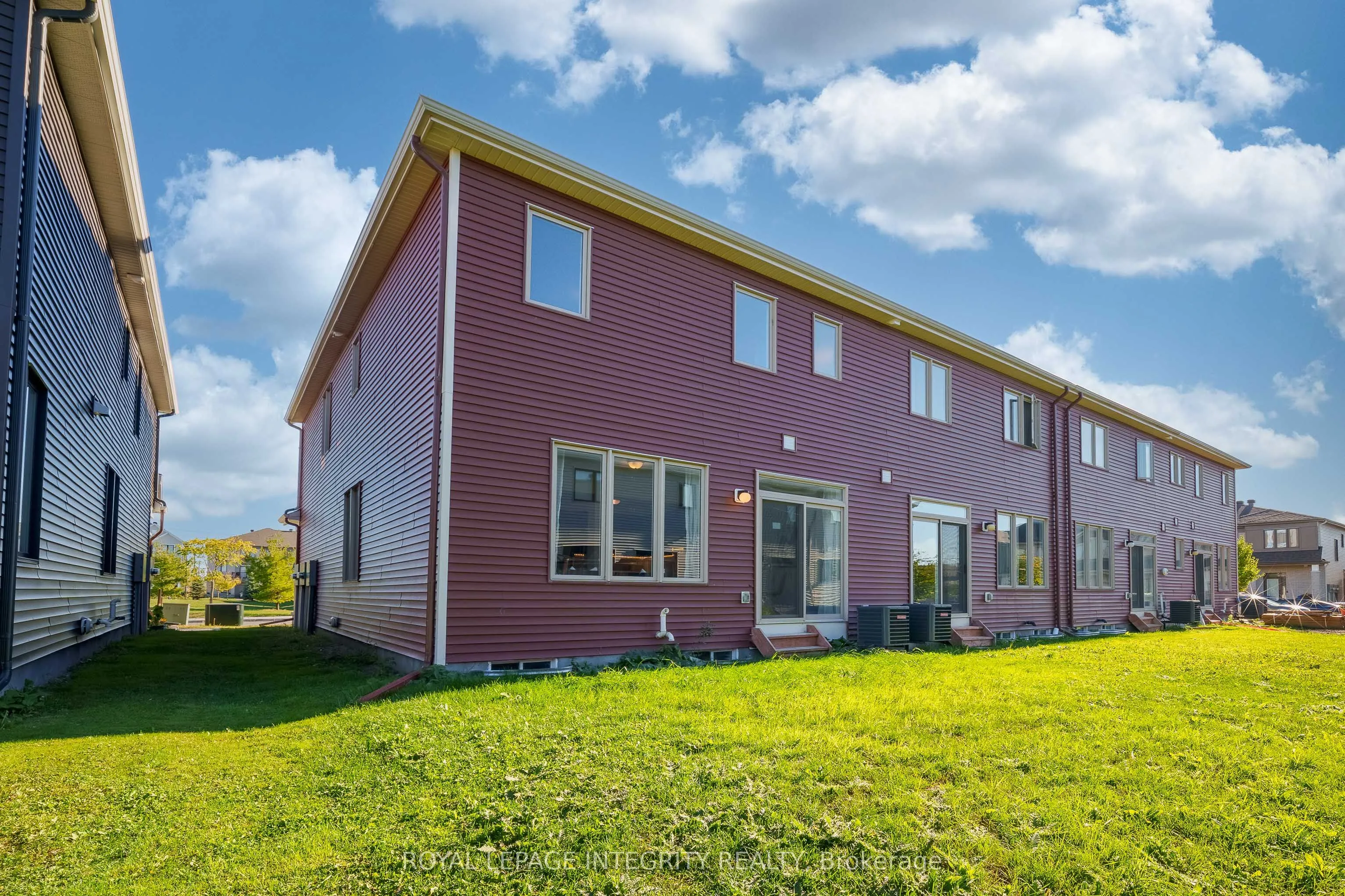 215 Merak Way
