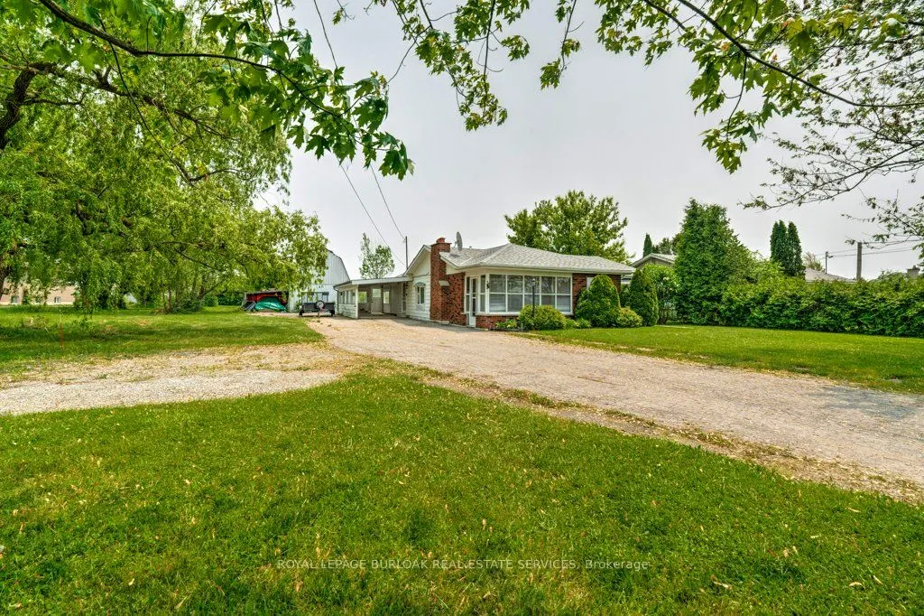 114 Second Road E