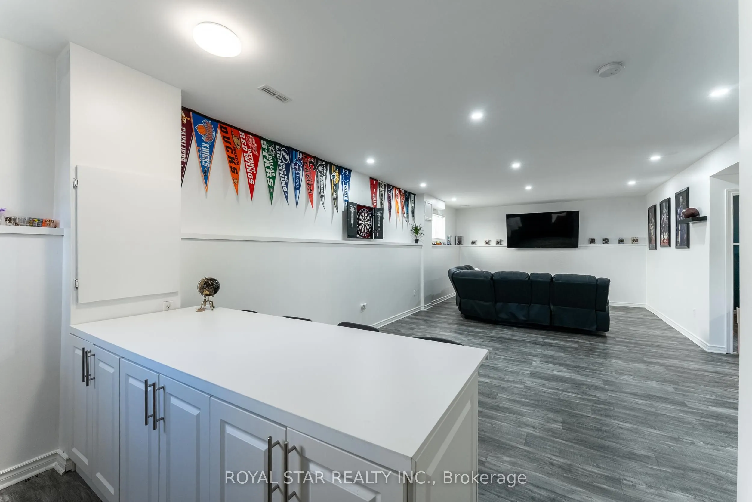 3 Kerr Crescent