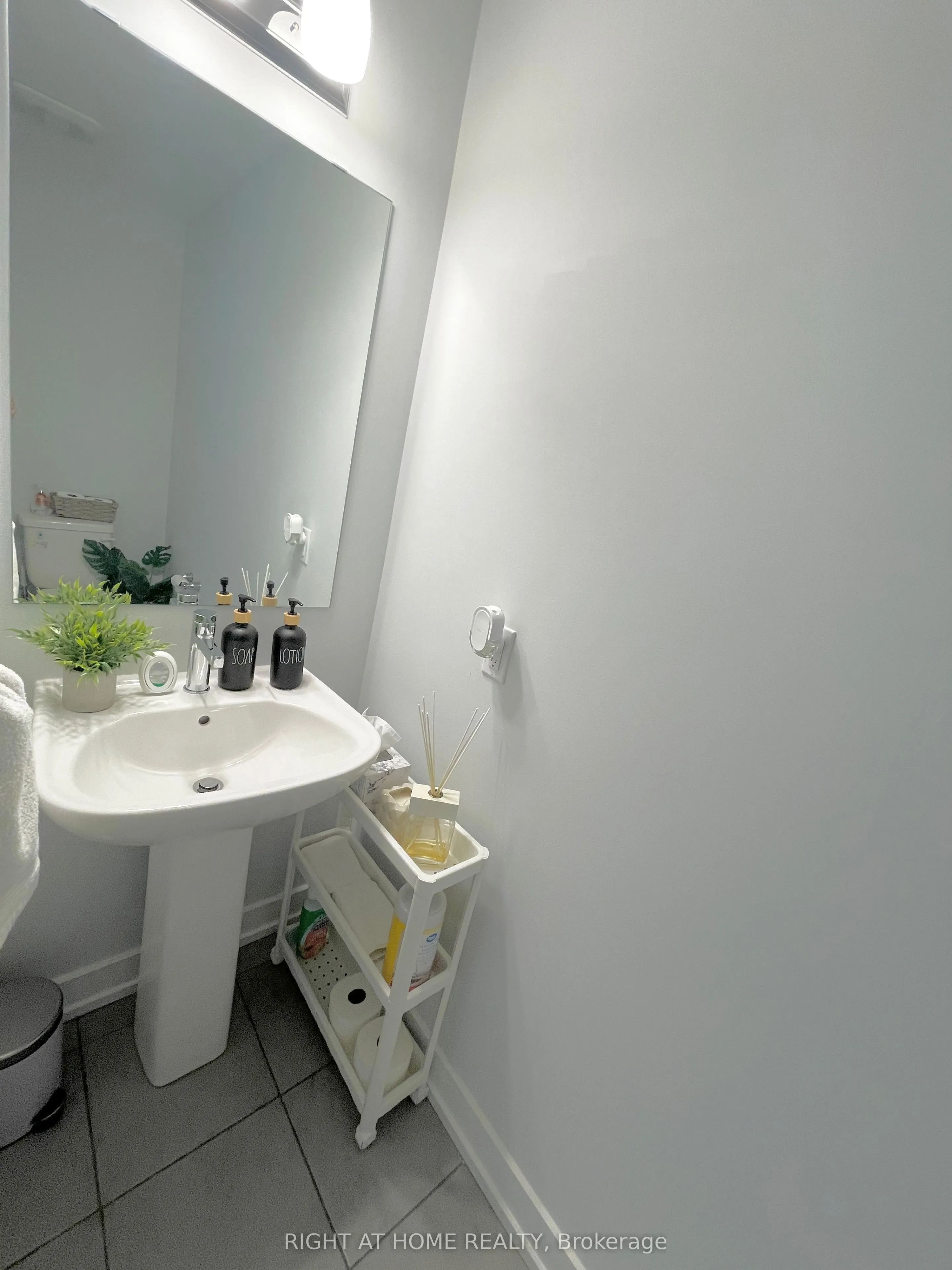 232 Anyolite Private, #232