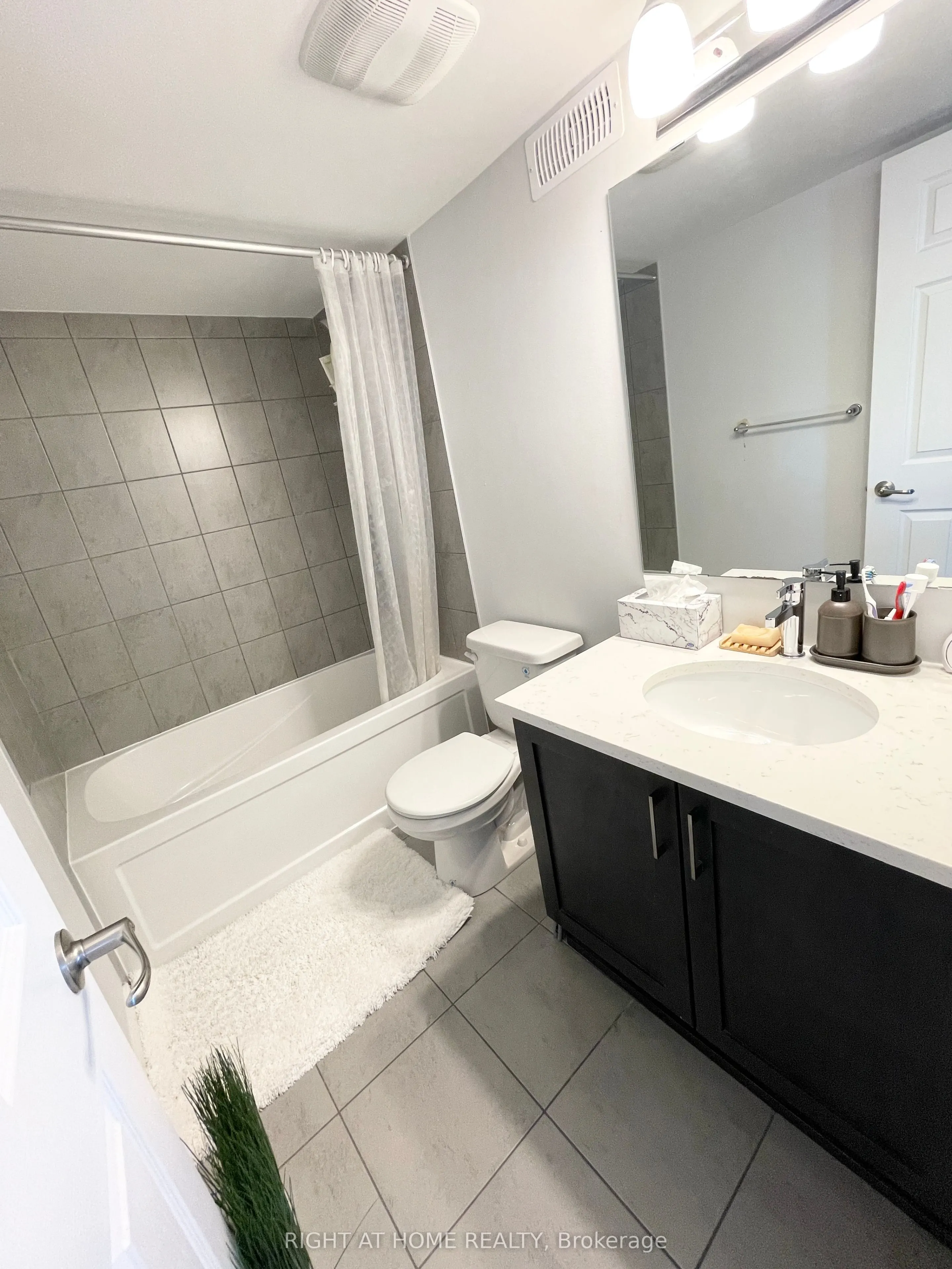 232 Anyolite Private, #232