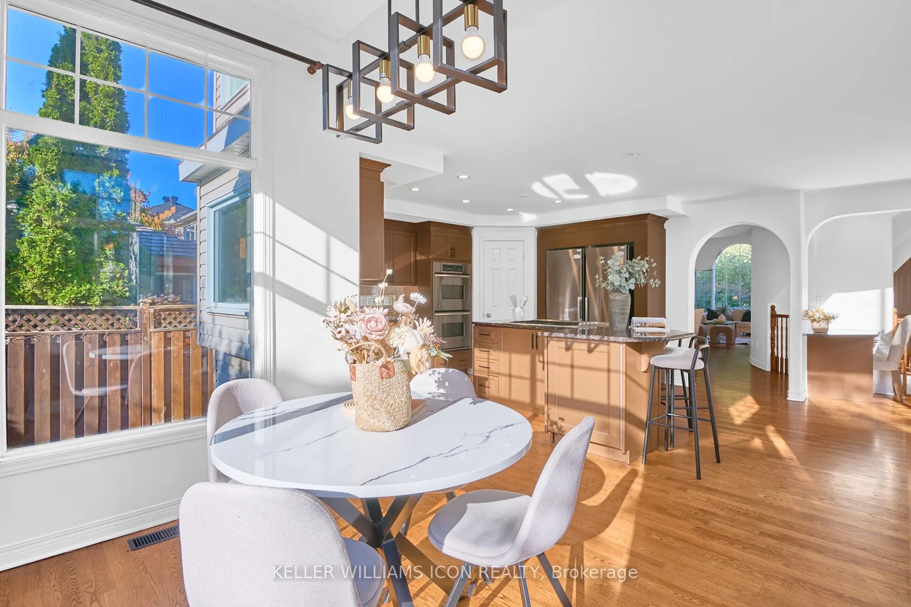 10 Pondhollow Way