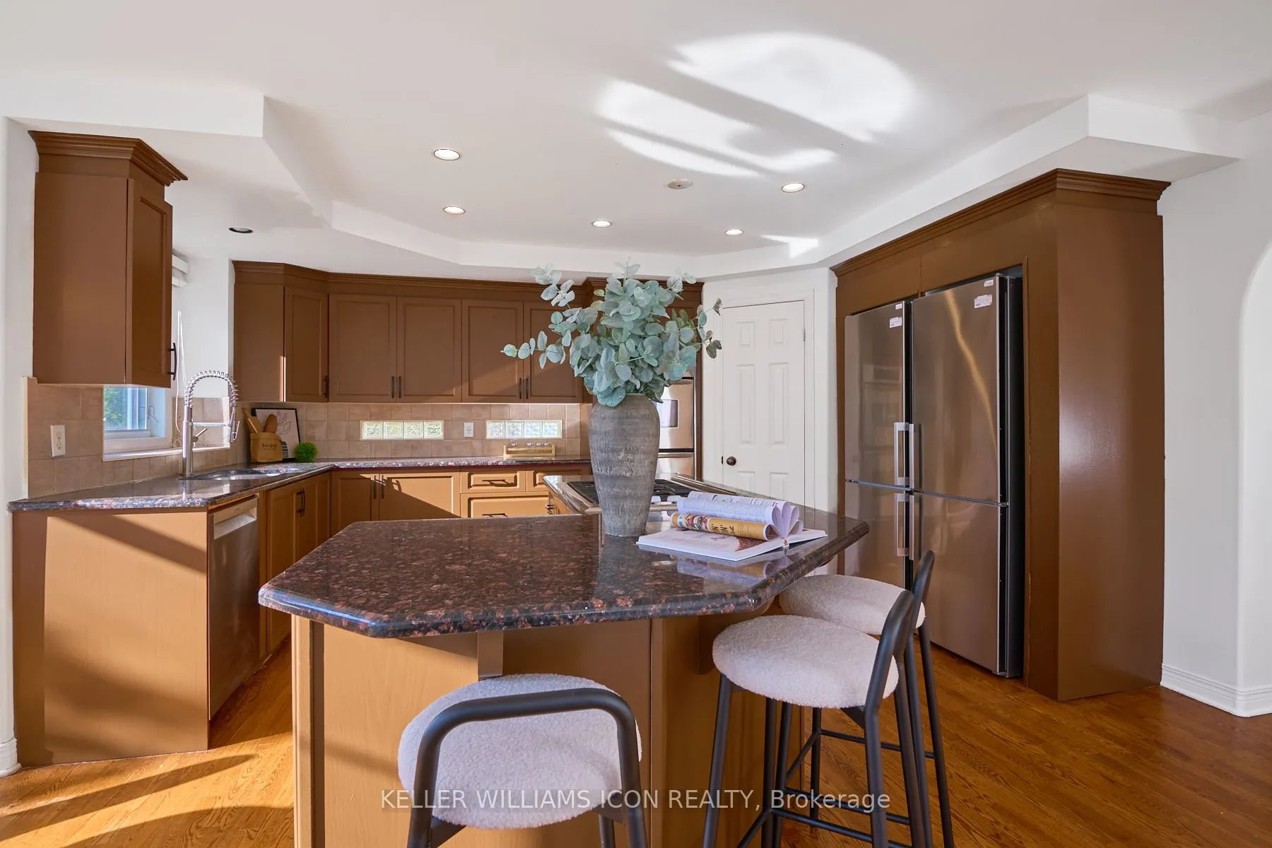 10 Pondhollow Way