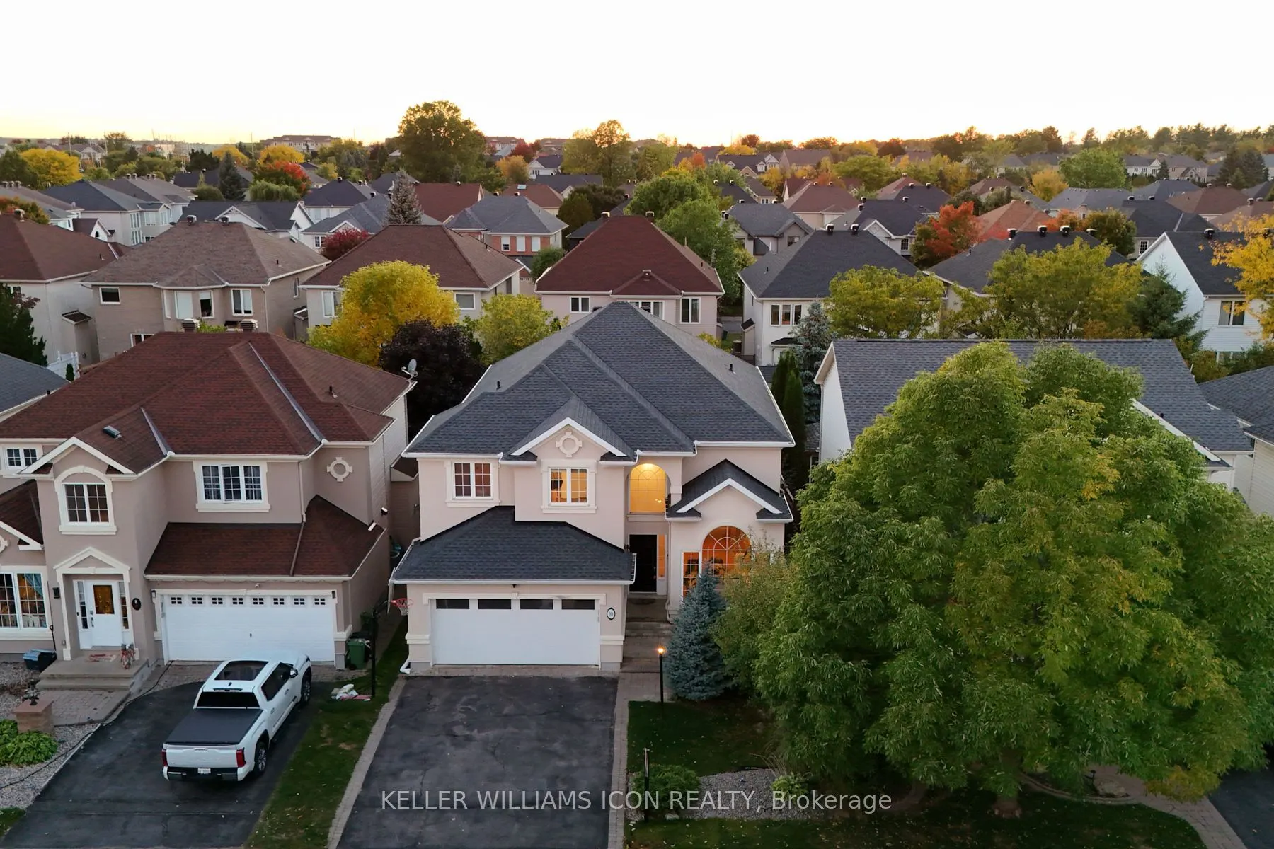 10 Pondhollow Way