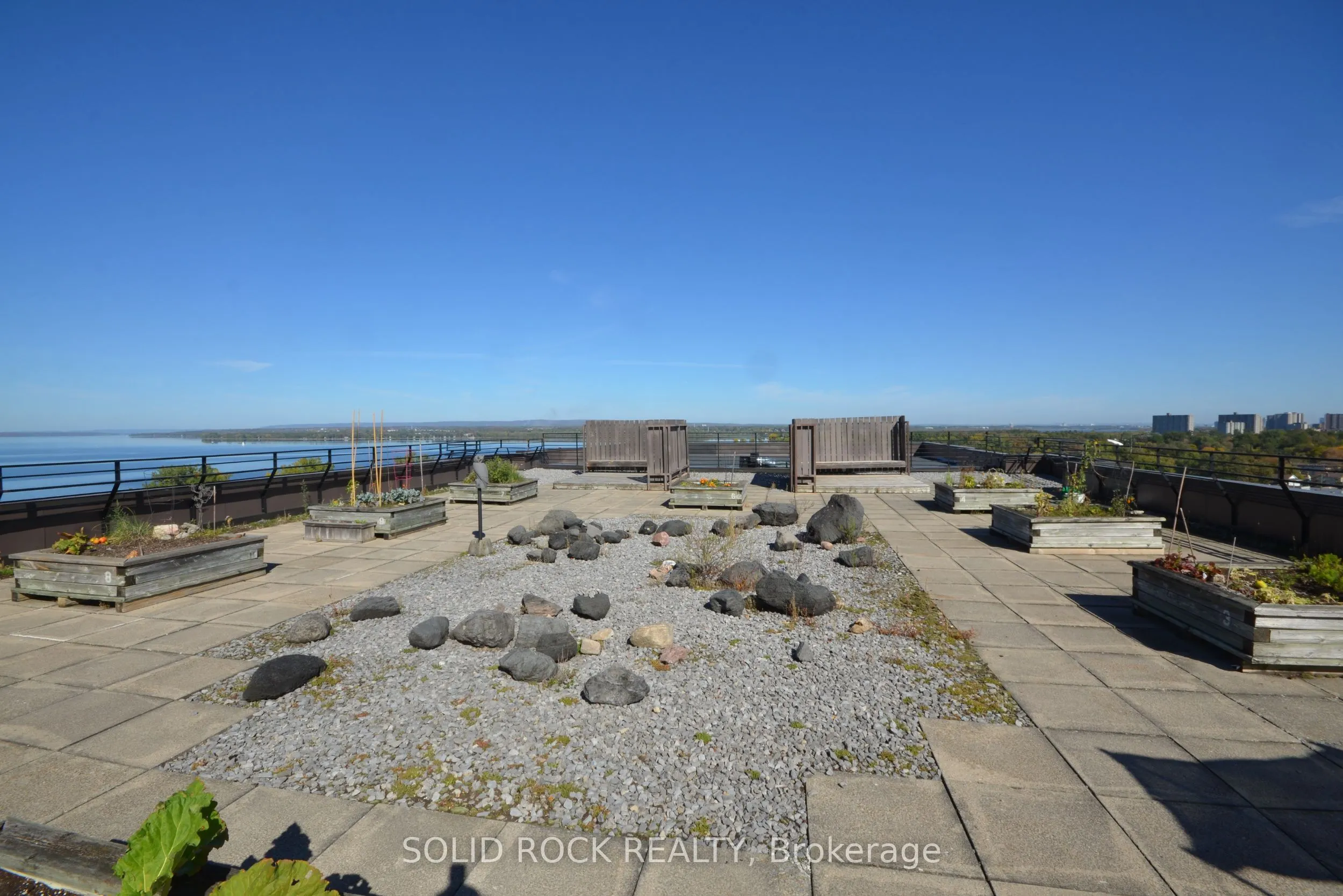 3100 Carling Avenue, #812