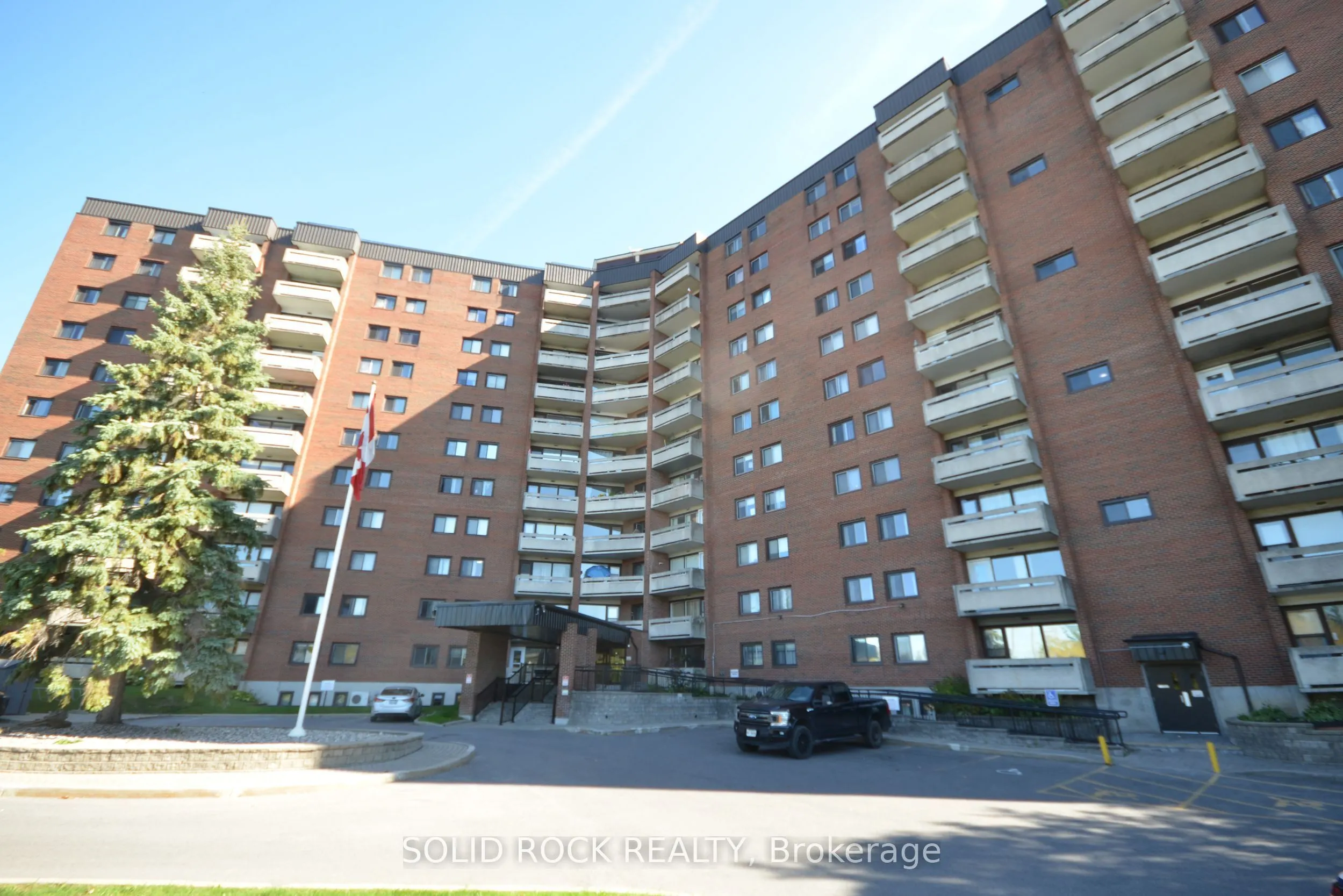 3100 Carling Avenue, #812