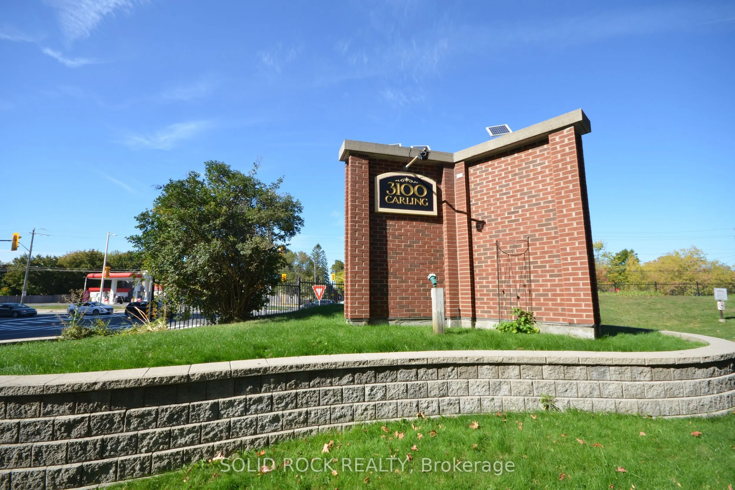 3100 Carling Avenue, #812