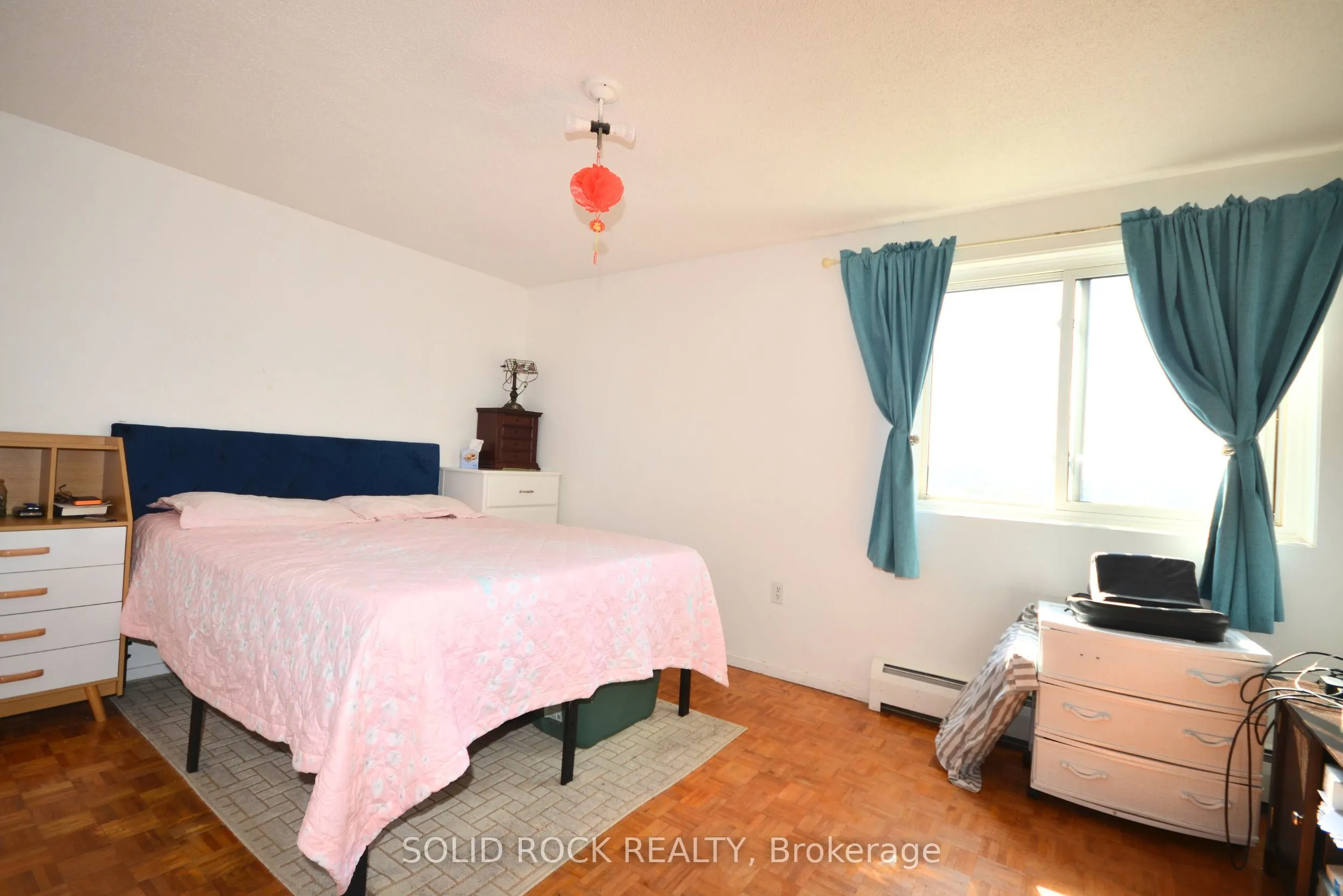 3100 Carling Avenue, #812