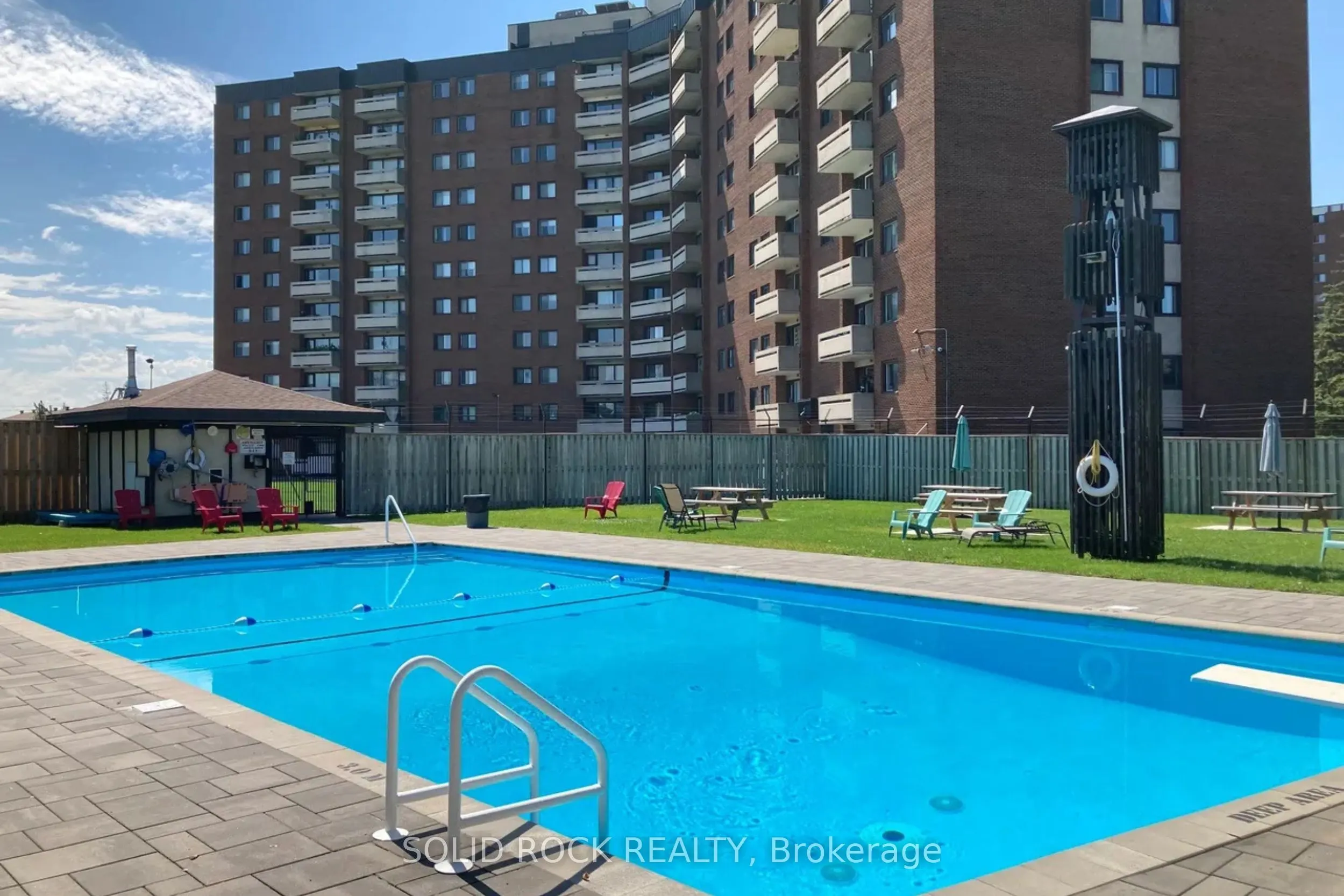 3100 Carling Avenue, #812