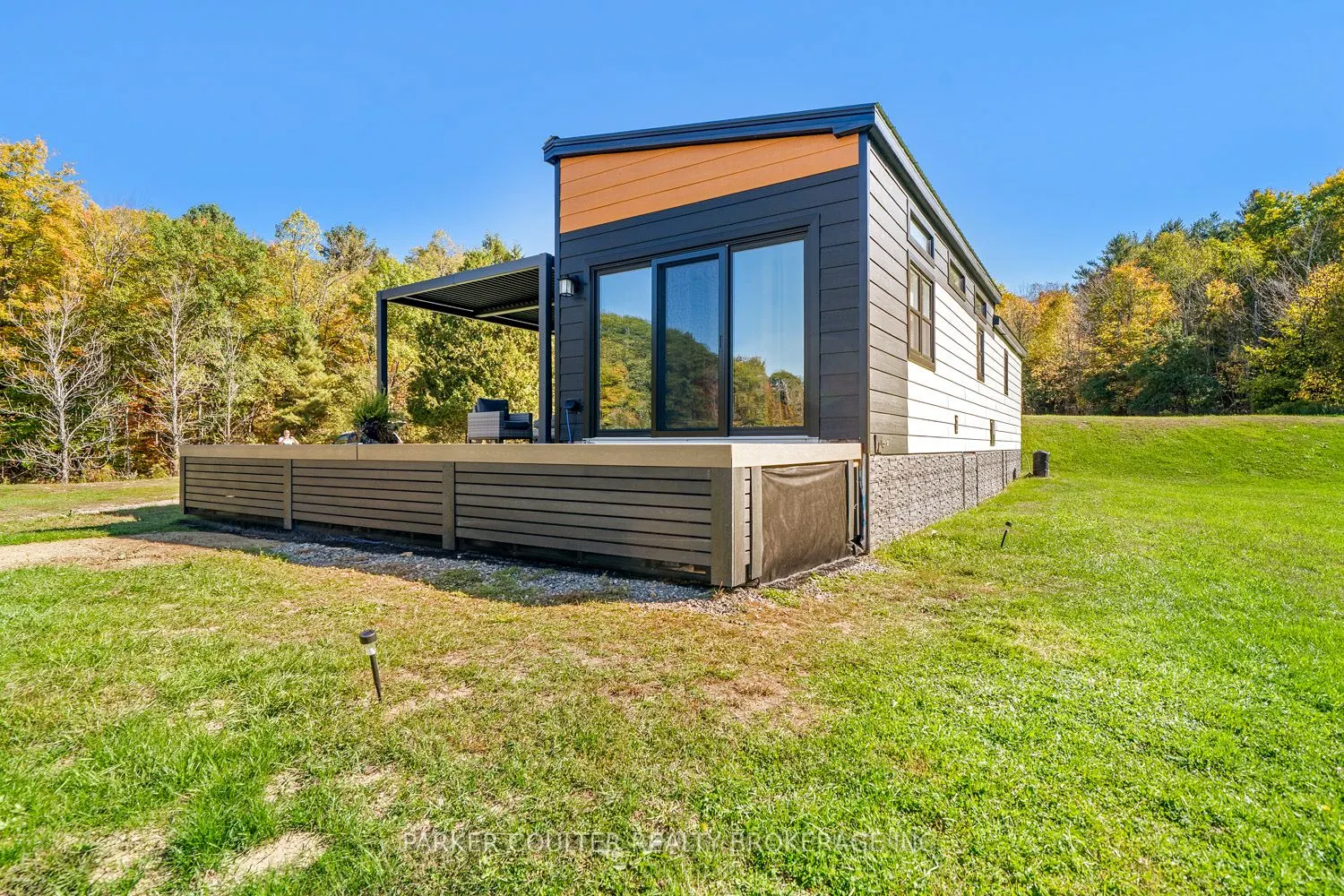1366 Rosseau Lake Rd 2