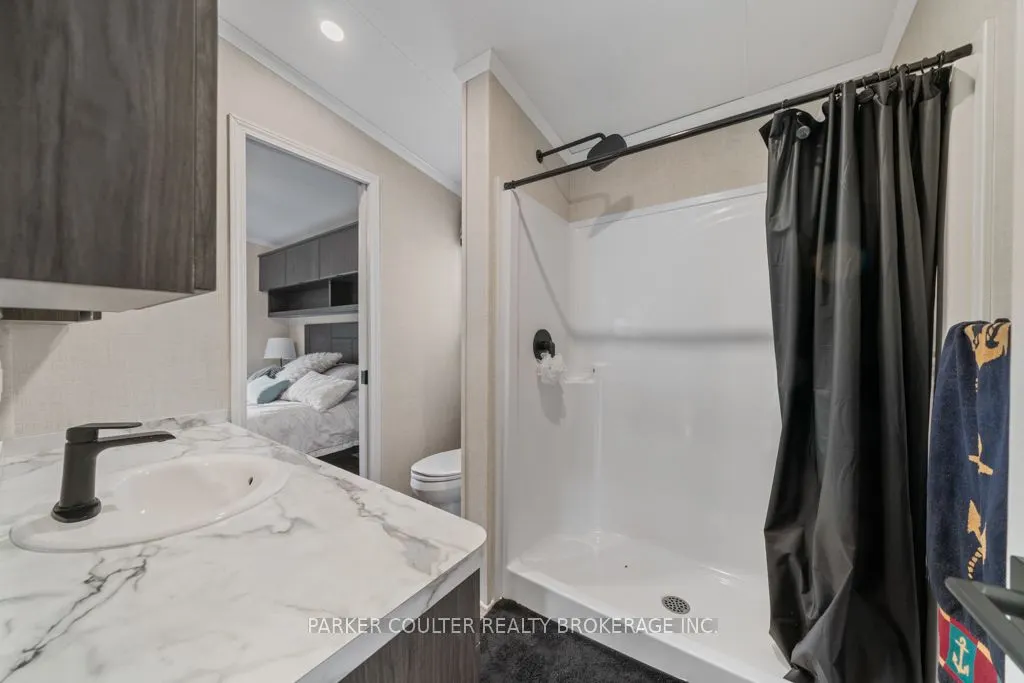 1366 Rosseau Lake Rd 2
