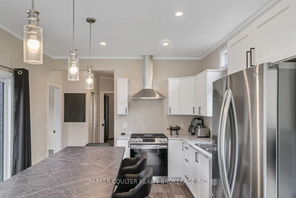 1366 Rosseau Lake Rd 2