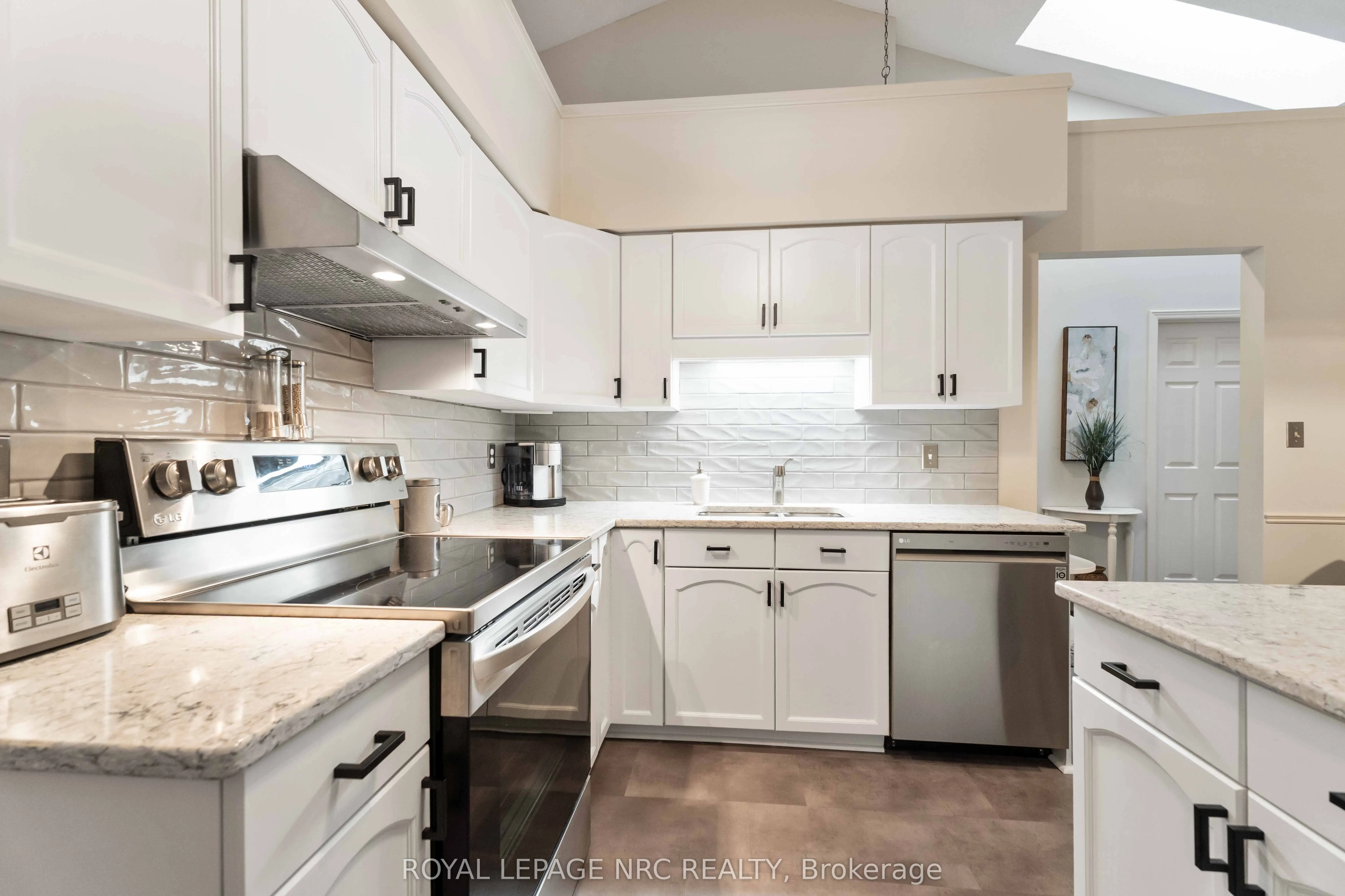 4156 Beechnut Court, #16