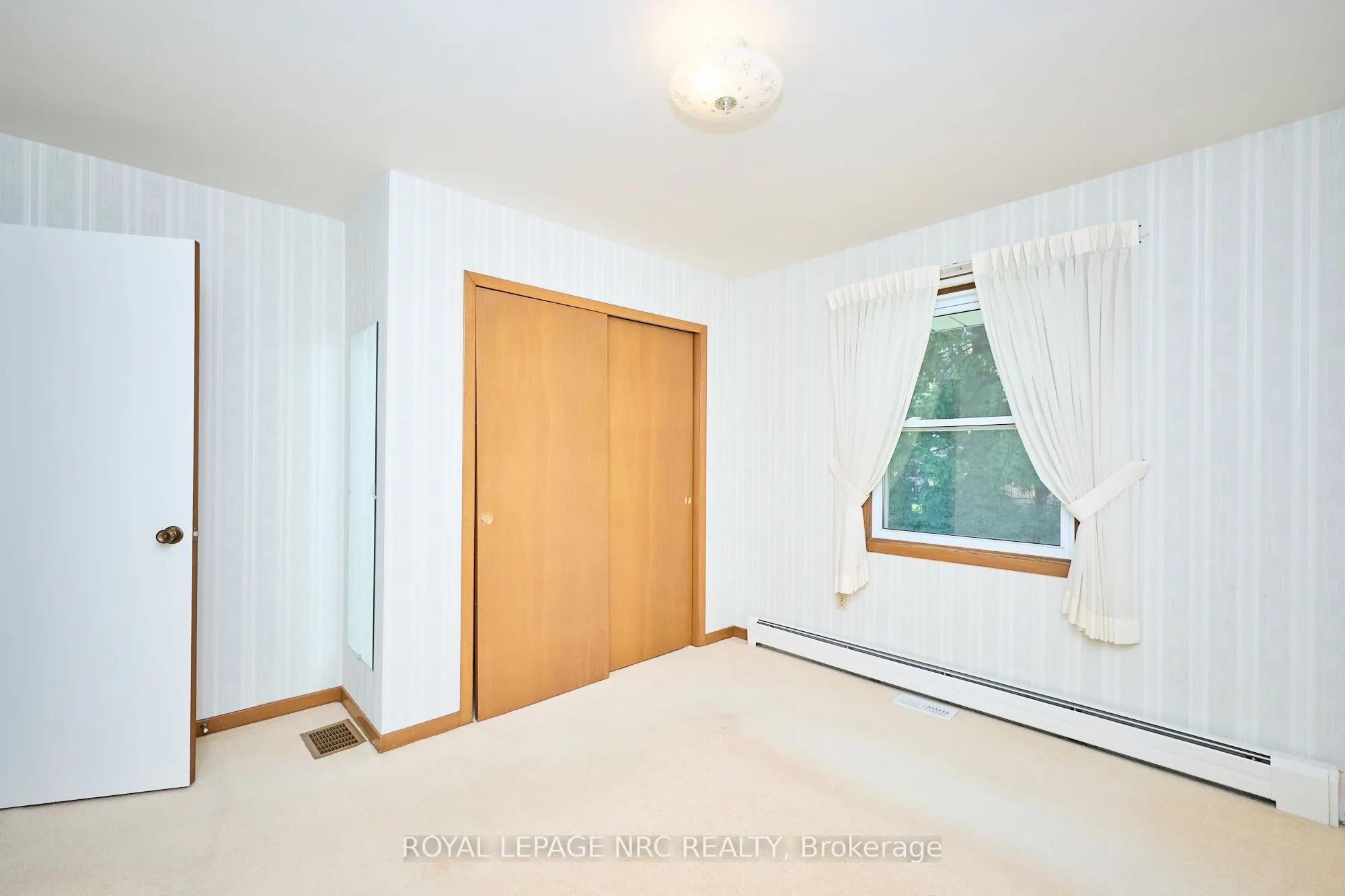 125 DALEVIEW Drive