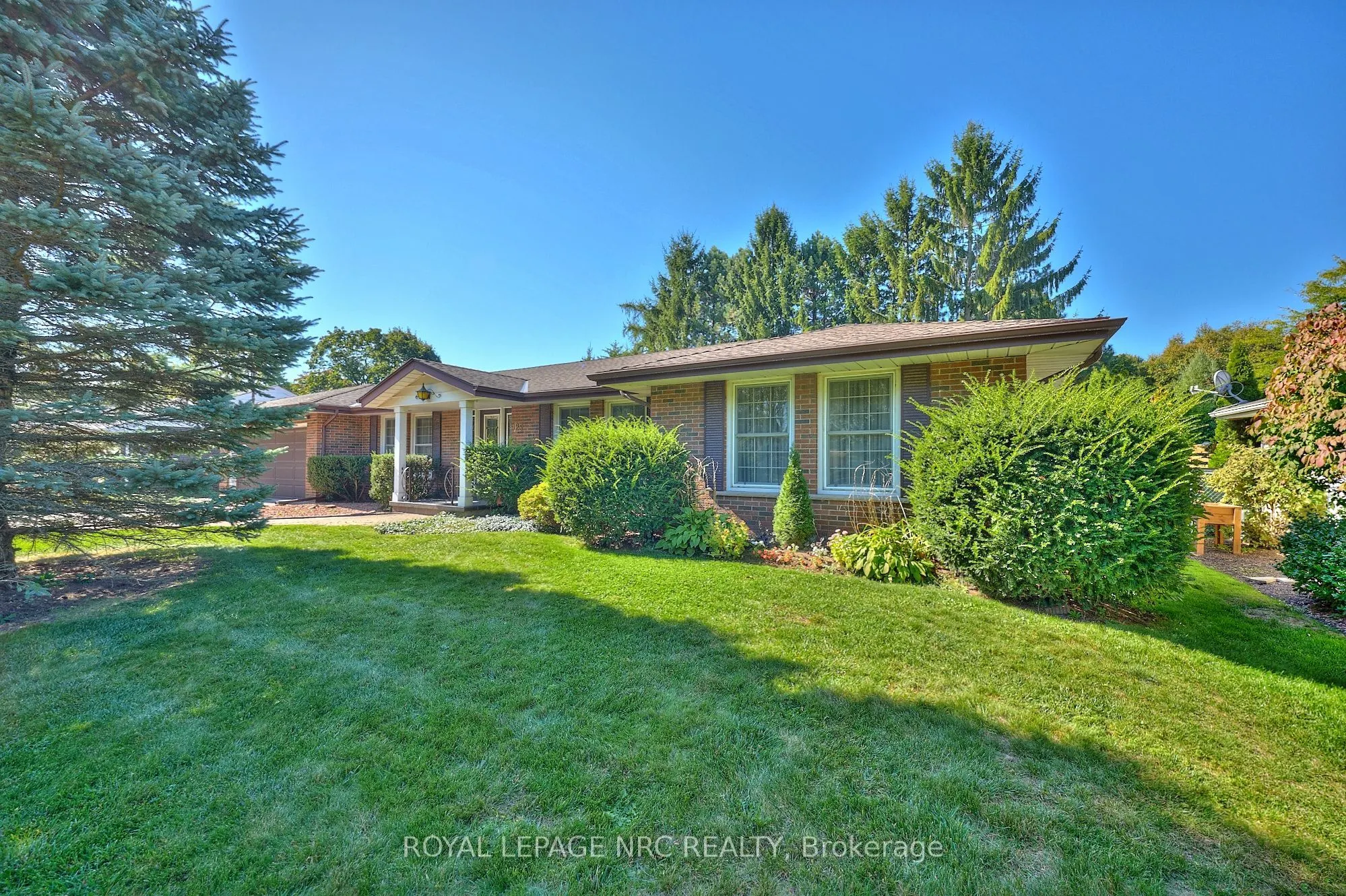 125 DALEVIEW Drive