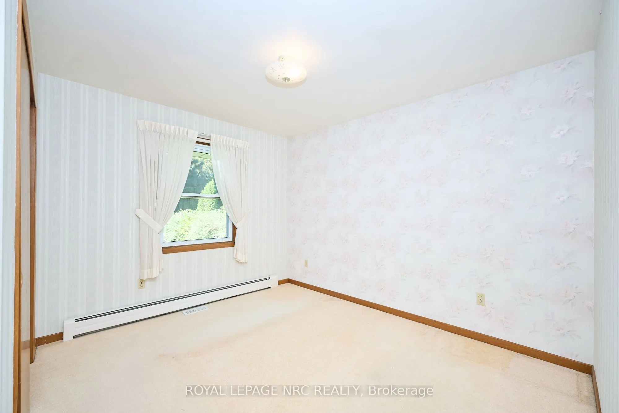 125 DALEVIEW Drive