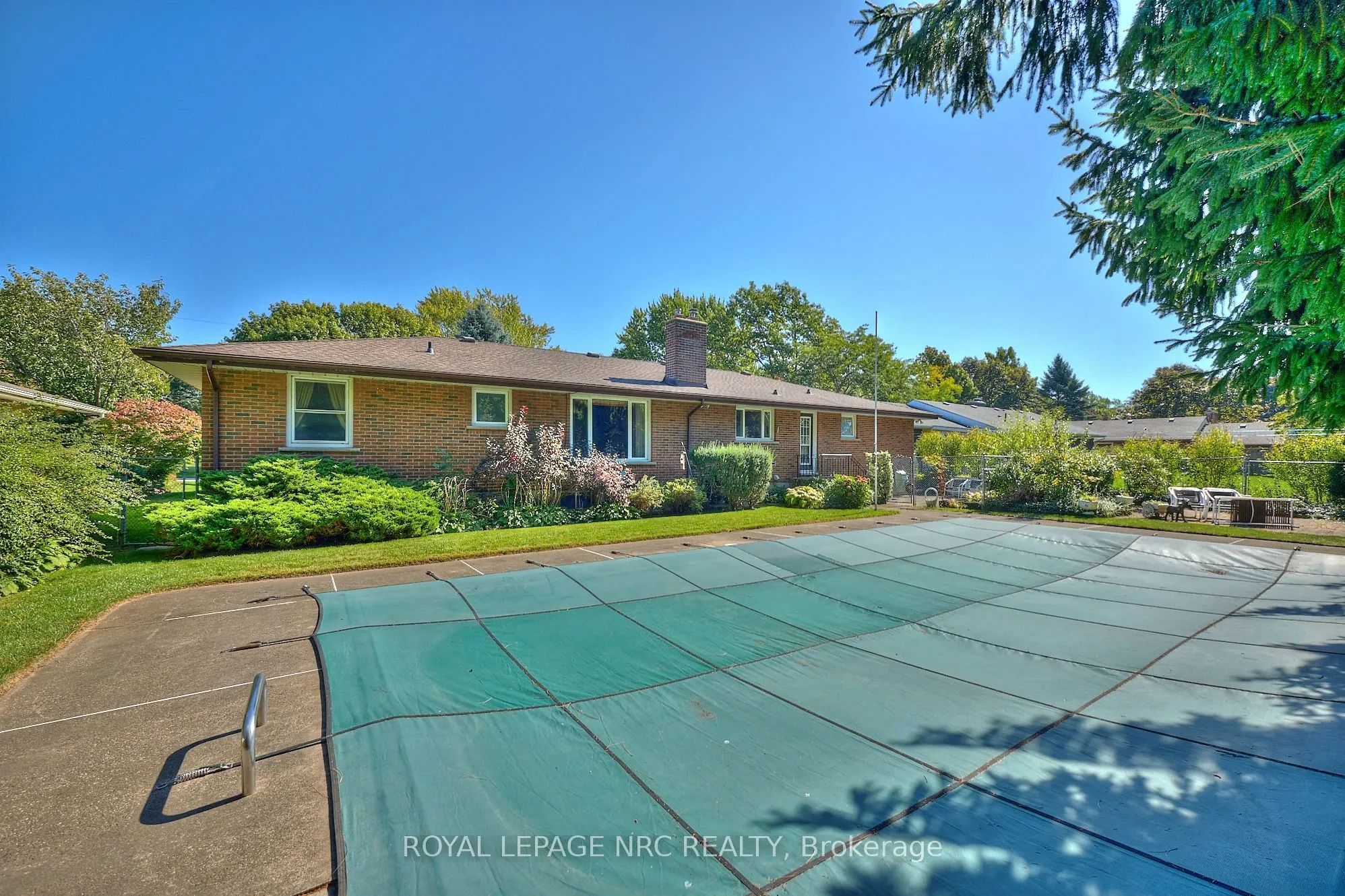 125 DALEVIEW Drive