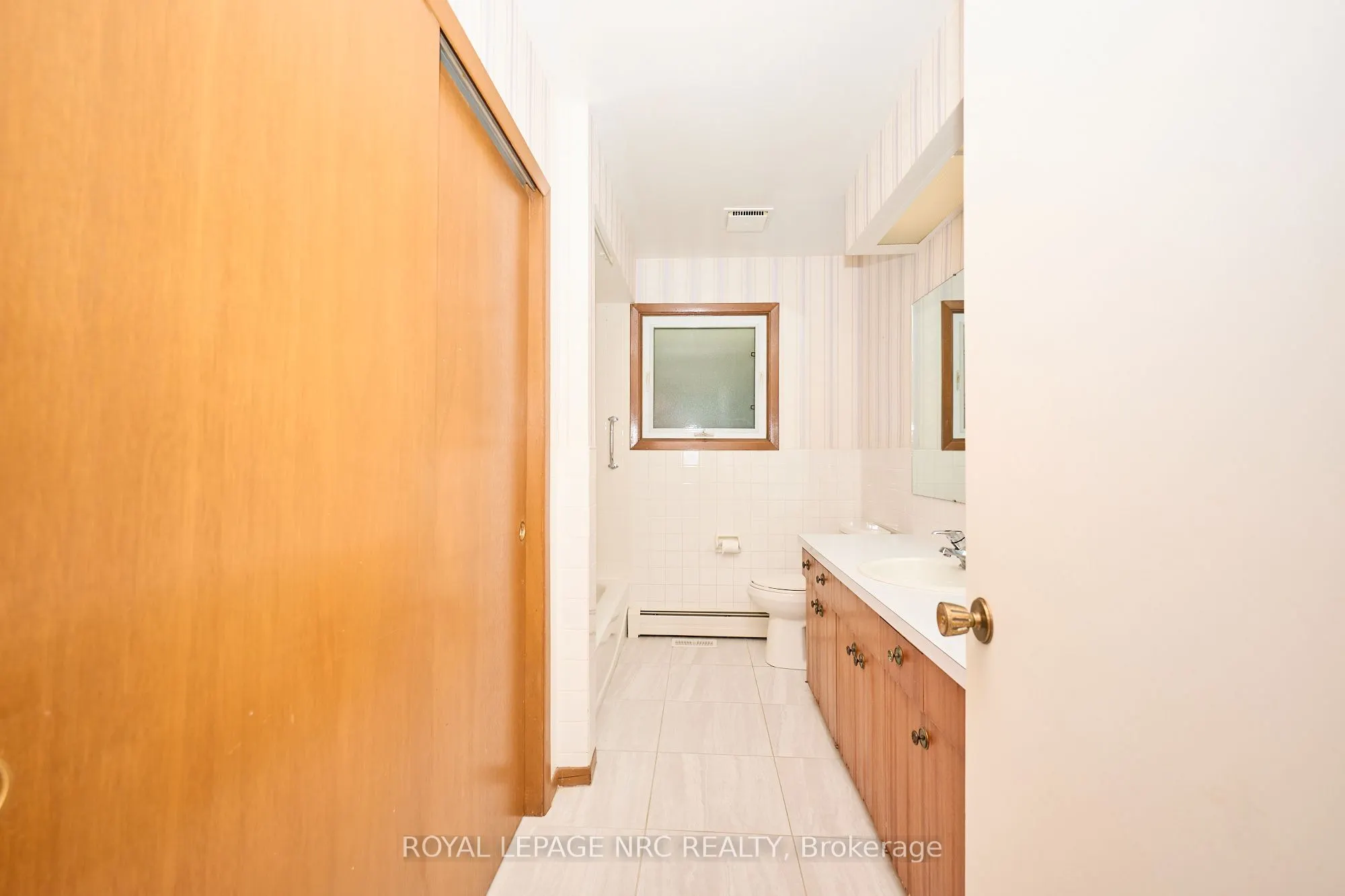 125 DALEVIEW Drive