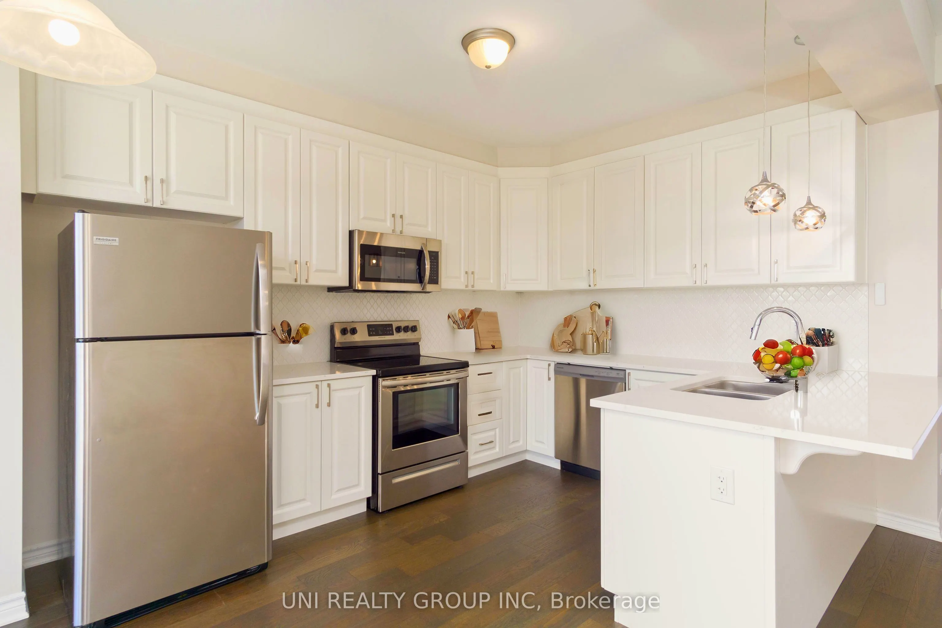335 APHELION Crescent