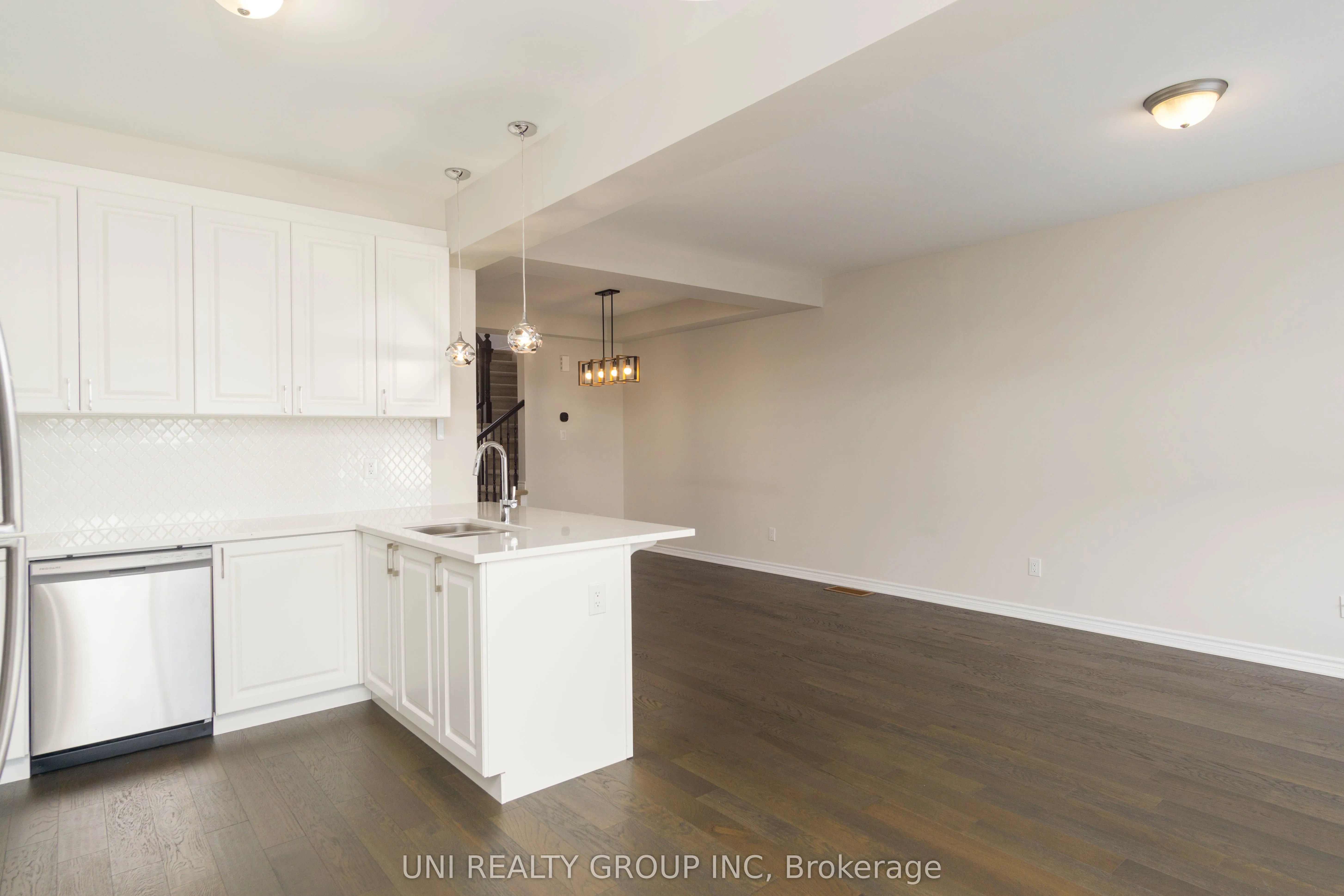 335 APHELION Crescent