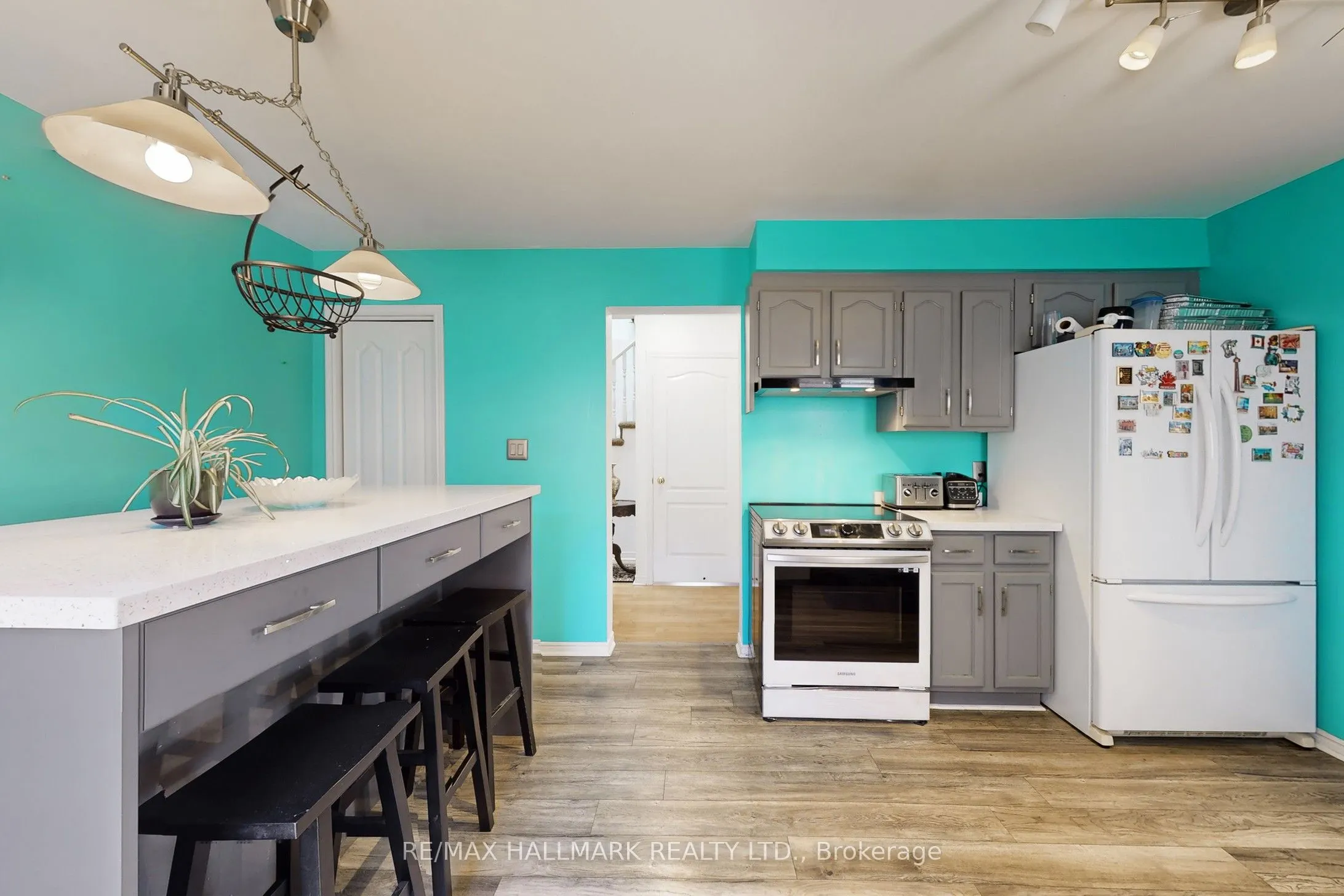 7863 Alfred Street