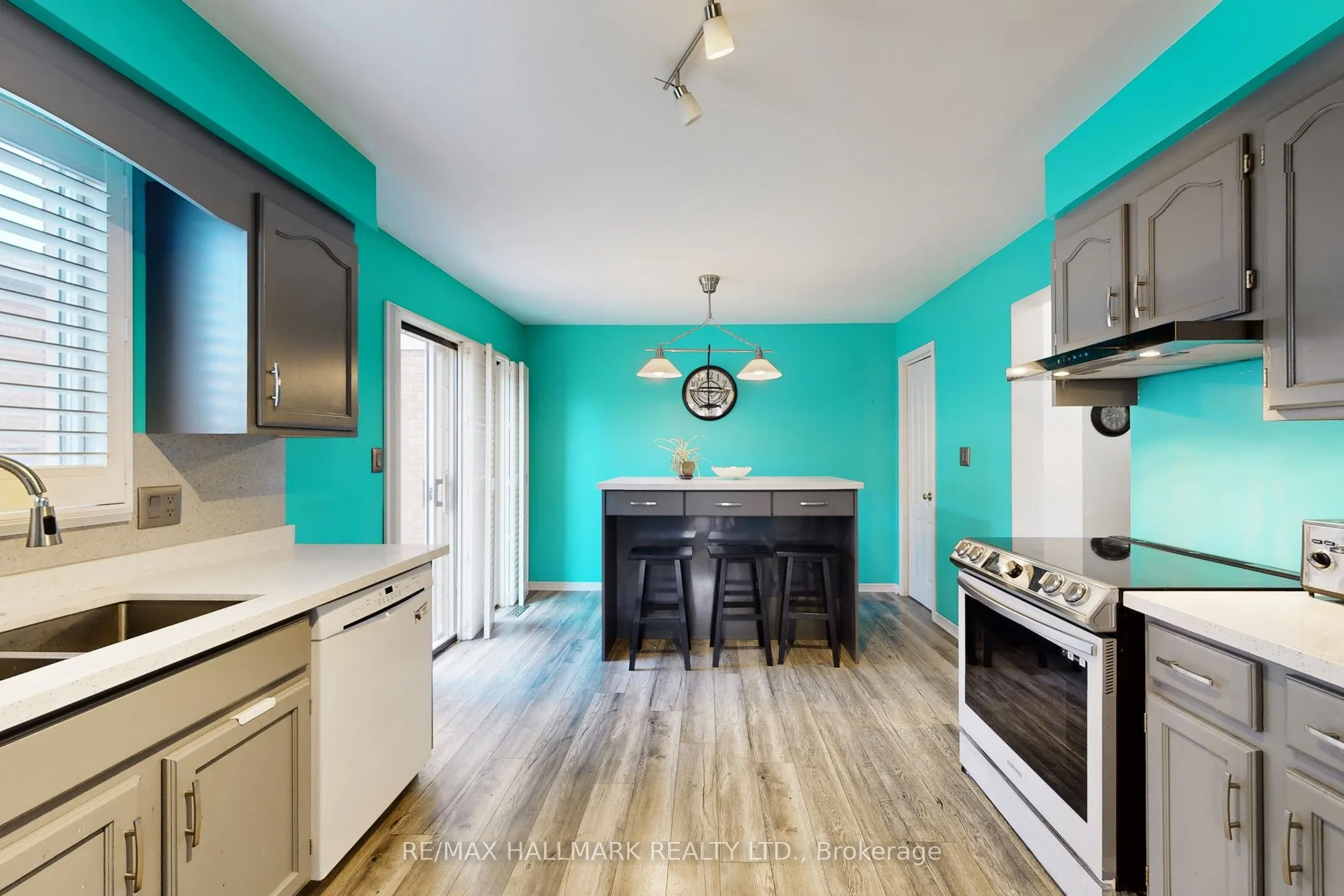 7863 Alfred Street