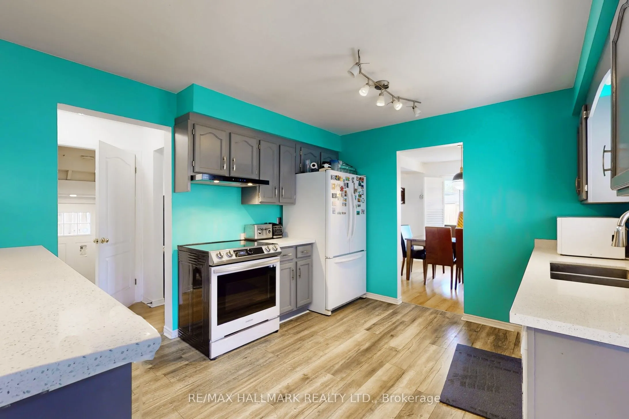 7863 Alfred Street