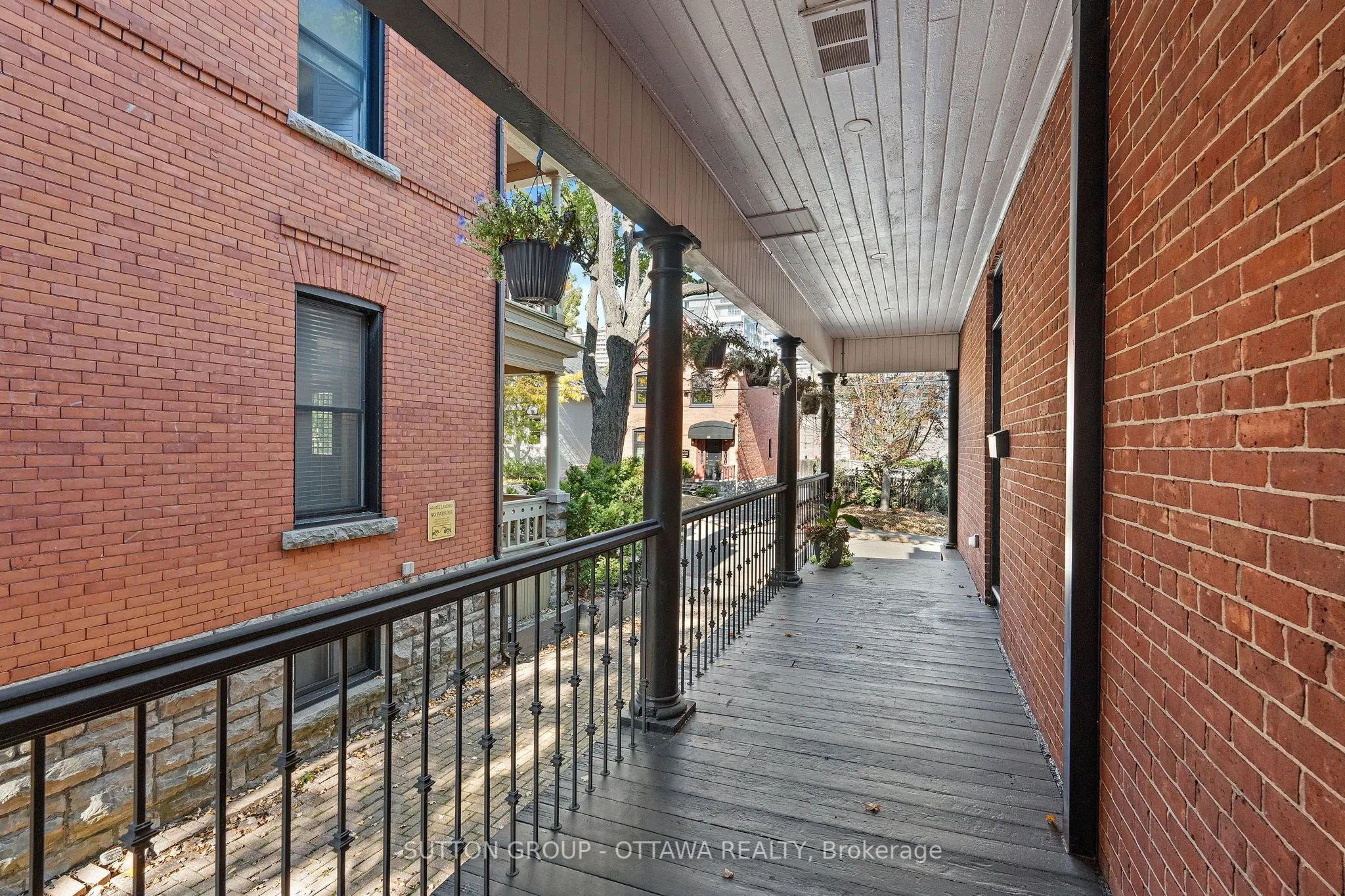 512 Cooper Street