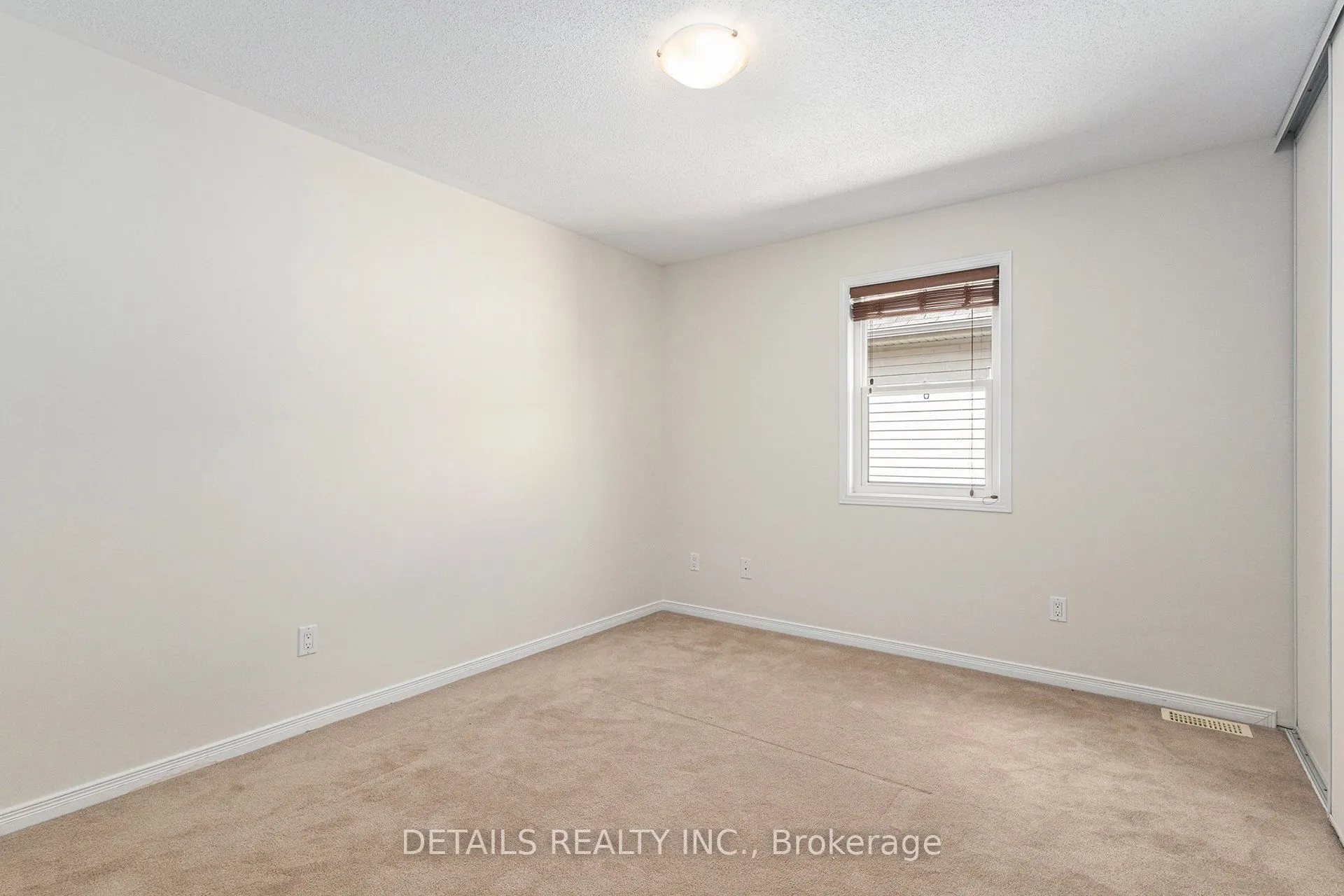 809 Pinnacle Street
