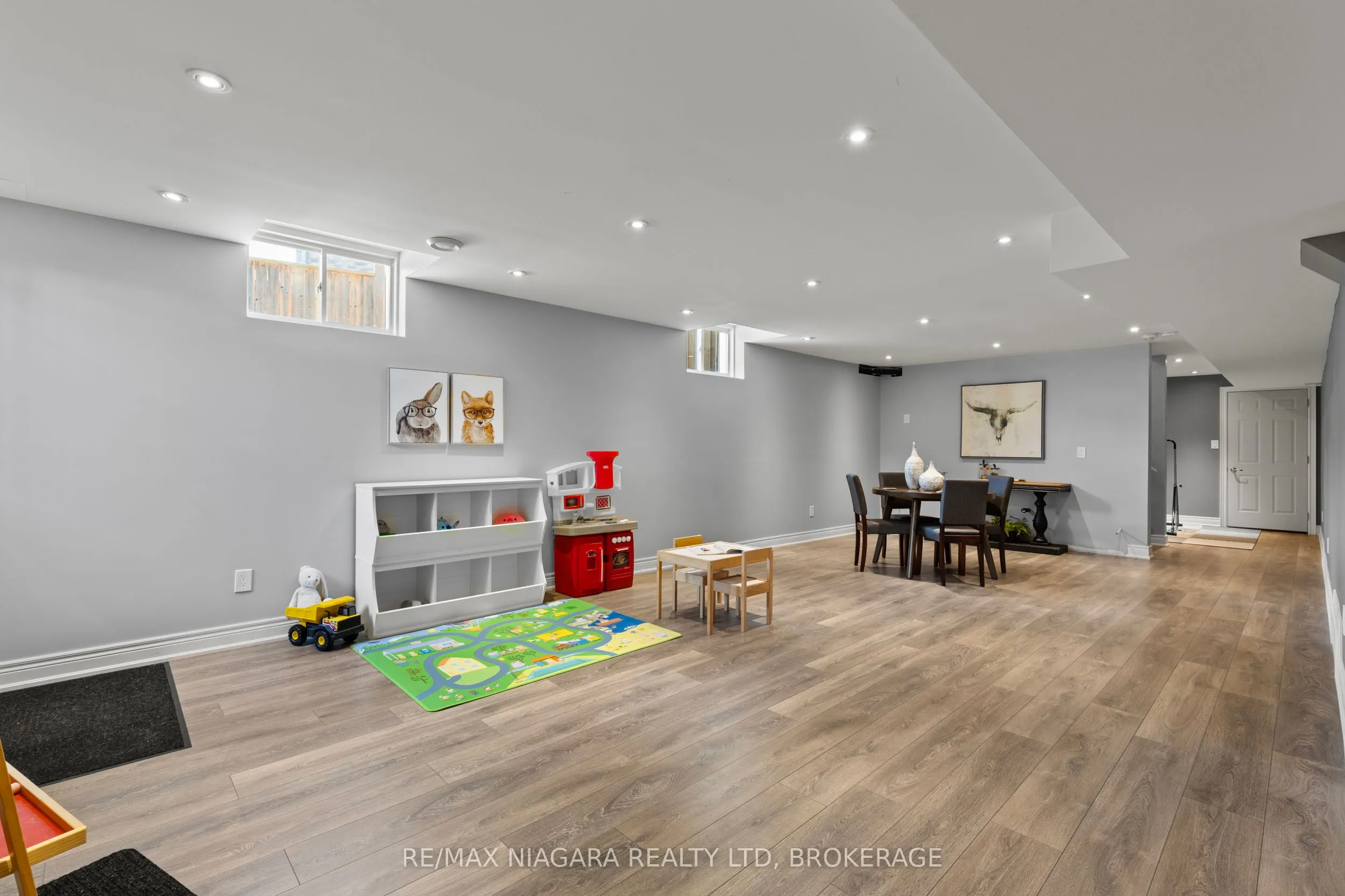 55 Spruce Crescent