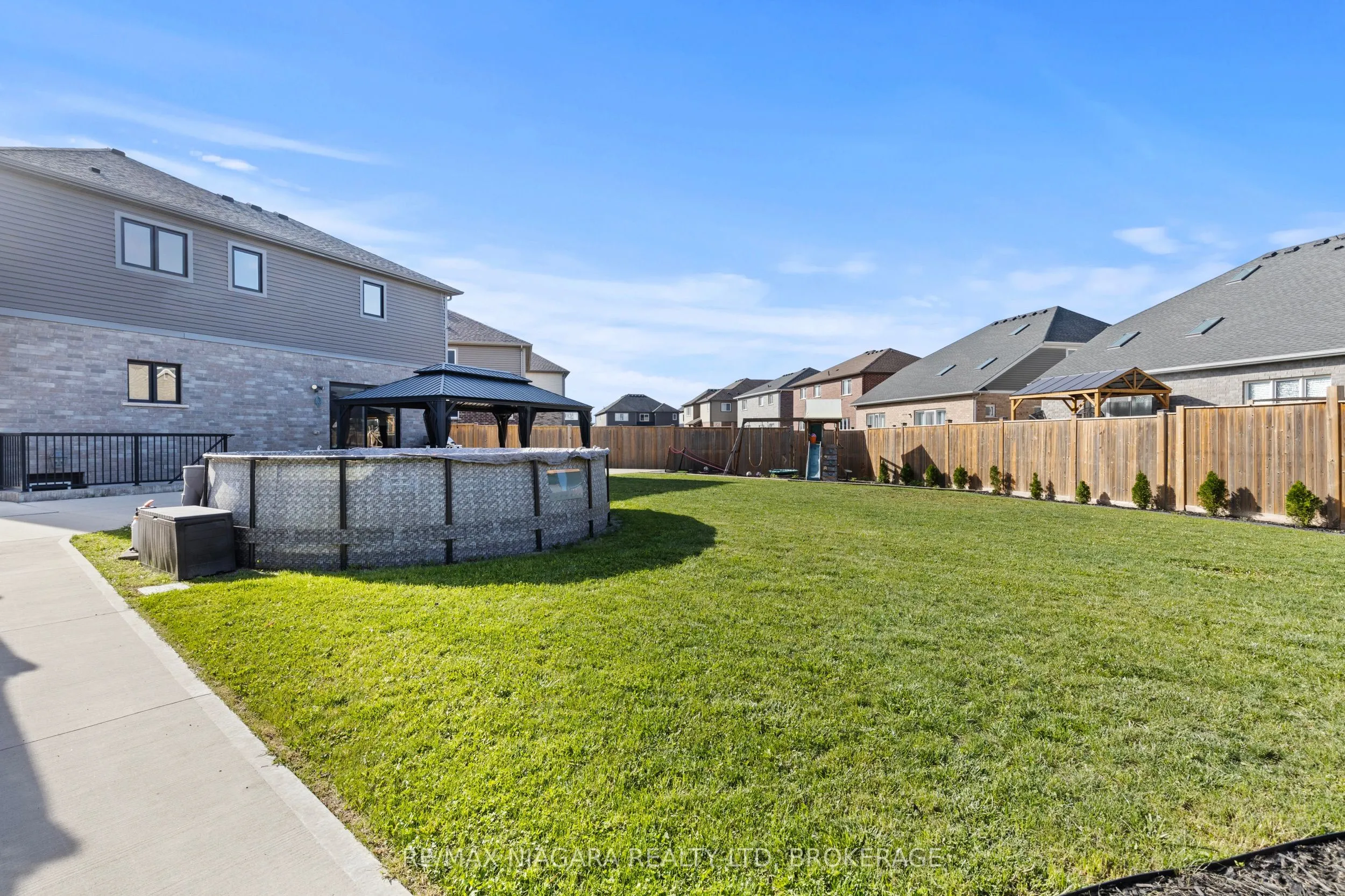 55 Spruce Crescent