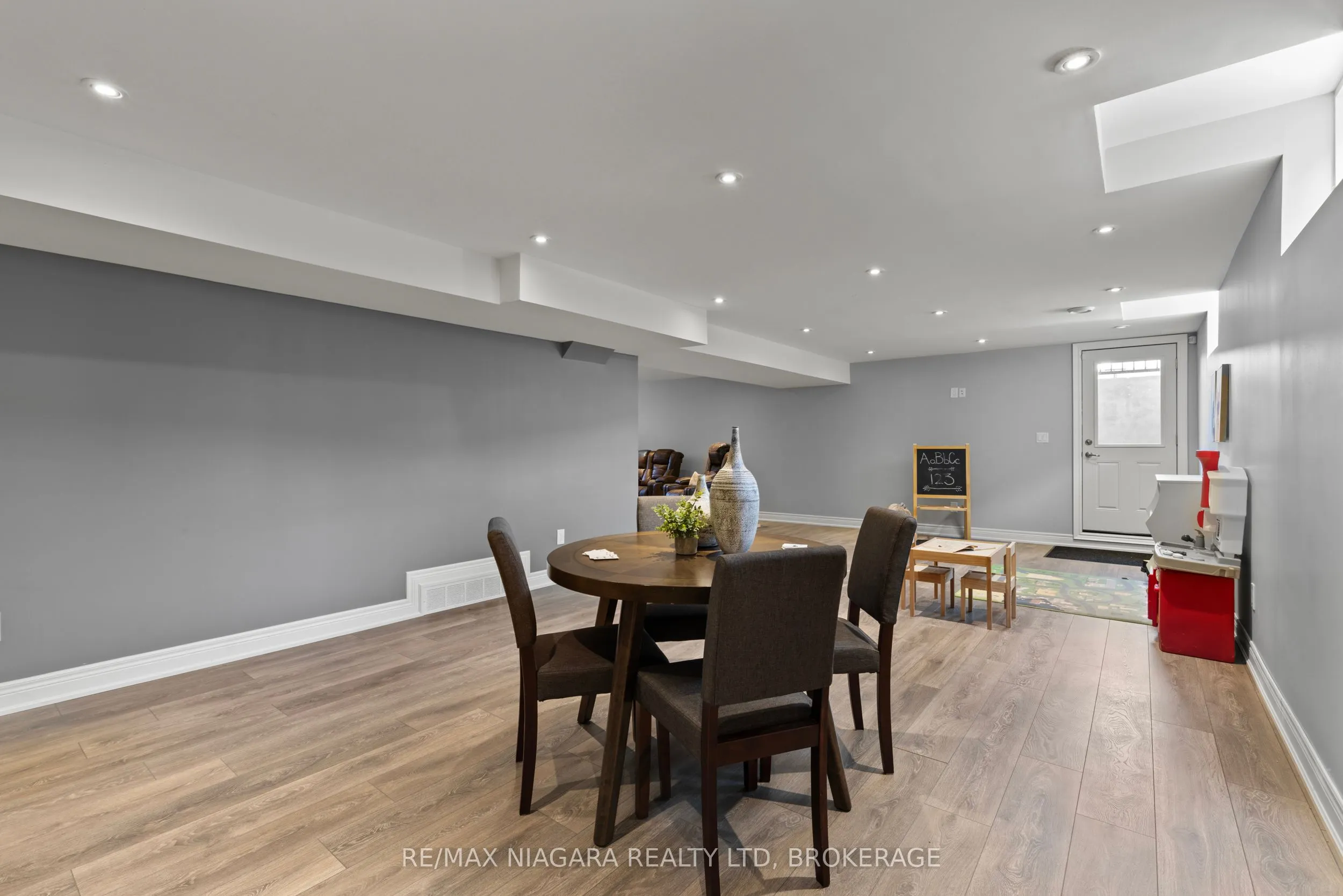 55 Spruce Crescent