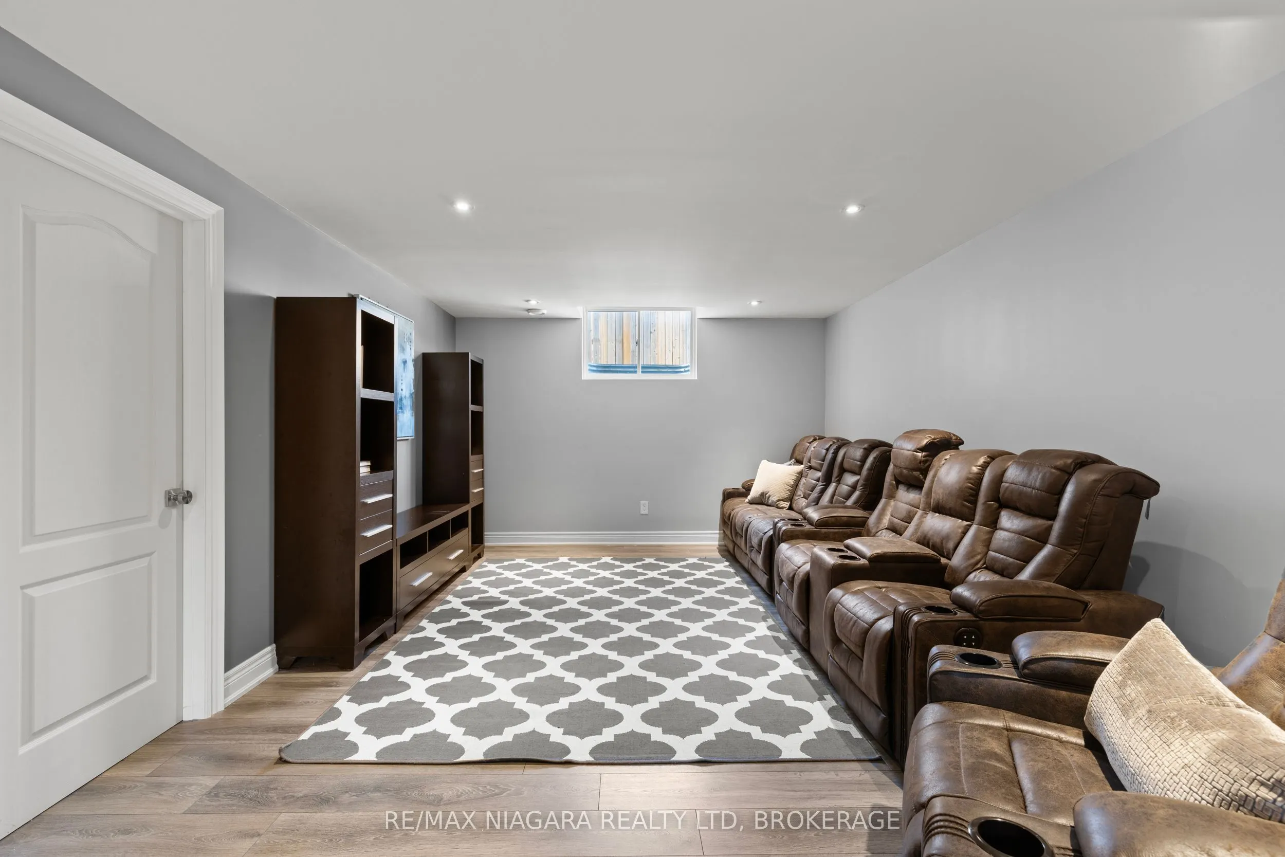 55 Spruce Crescent