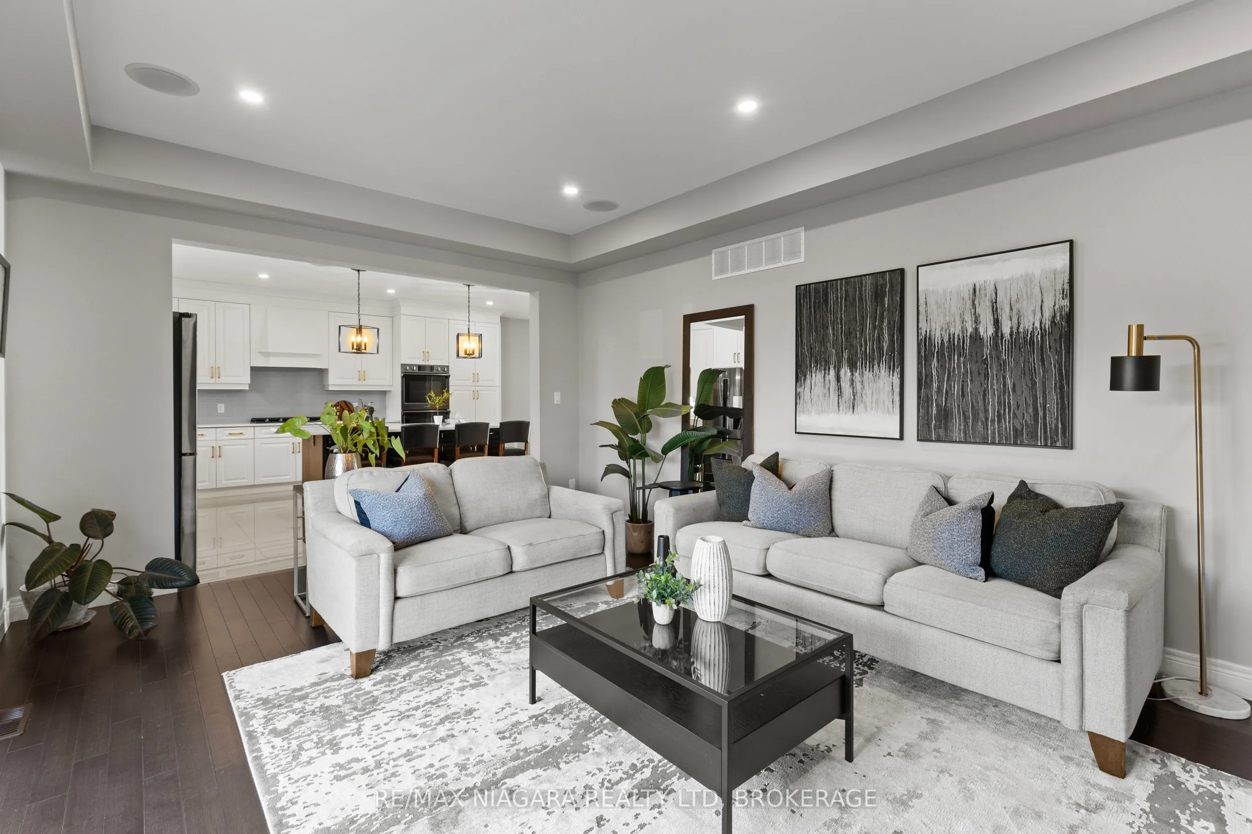 55 Spruce Crescent