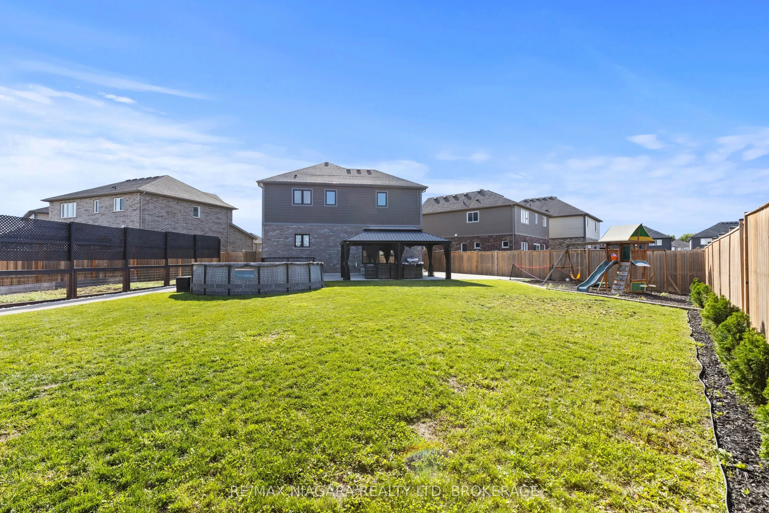 55 Spruce Crescent