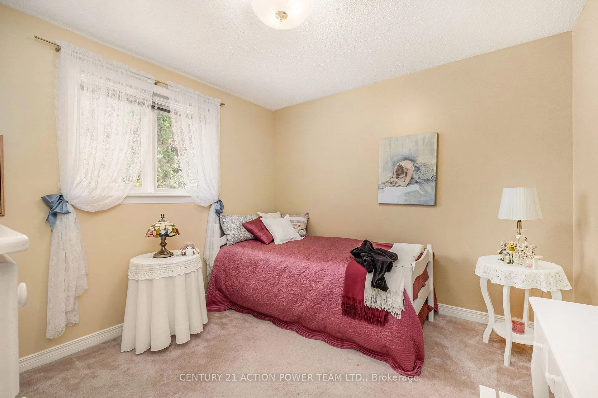 167 GRENADIER Way