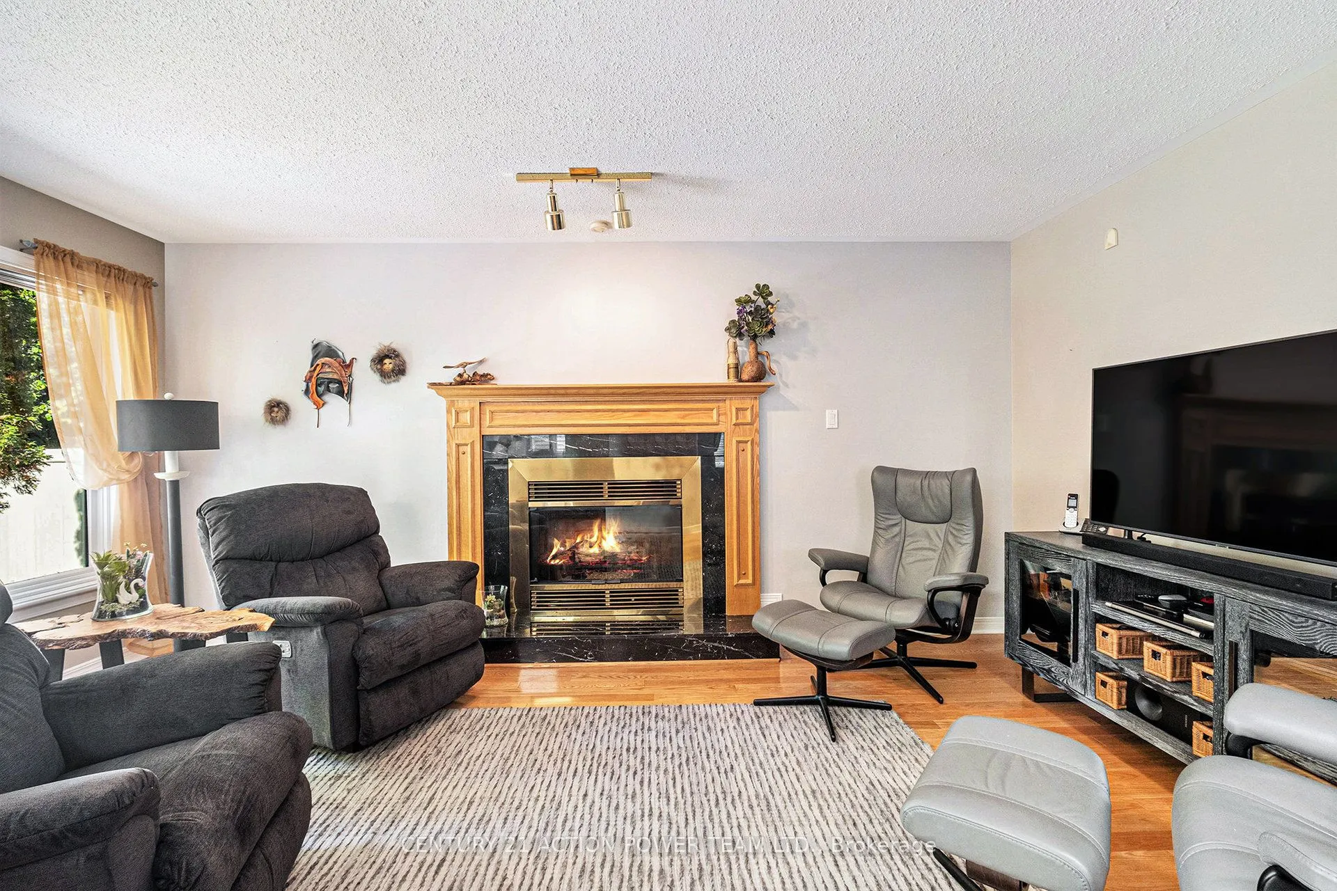 167 GRENADIER Way
