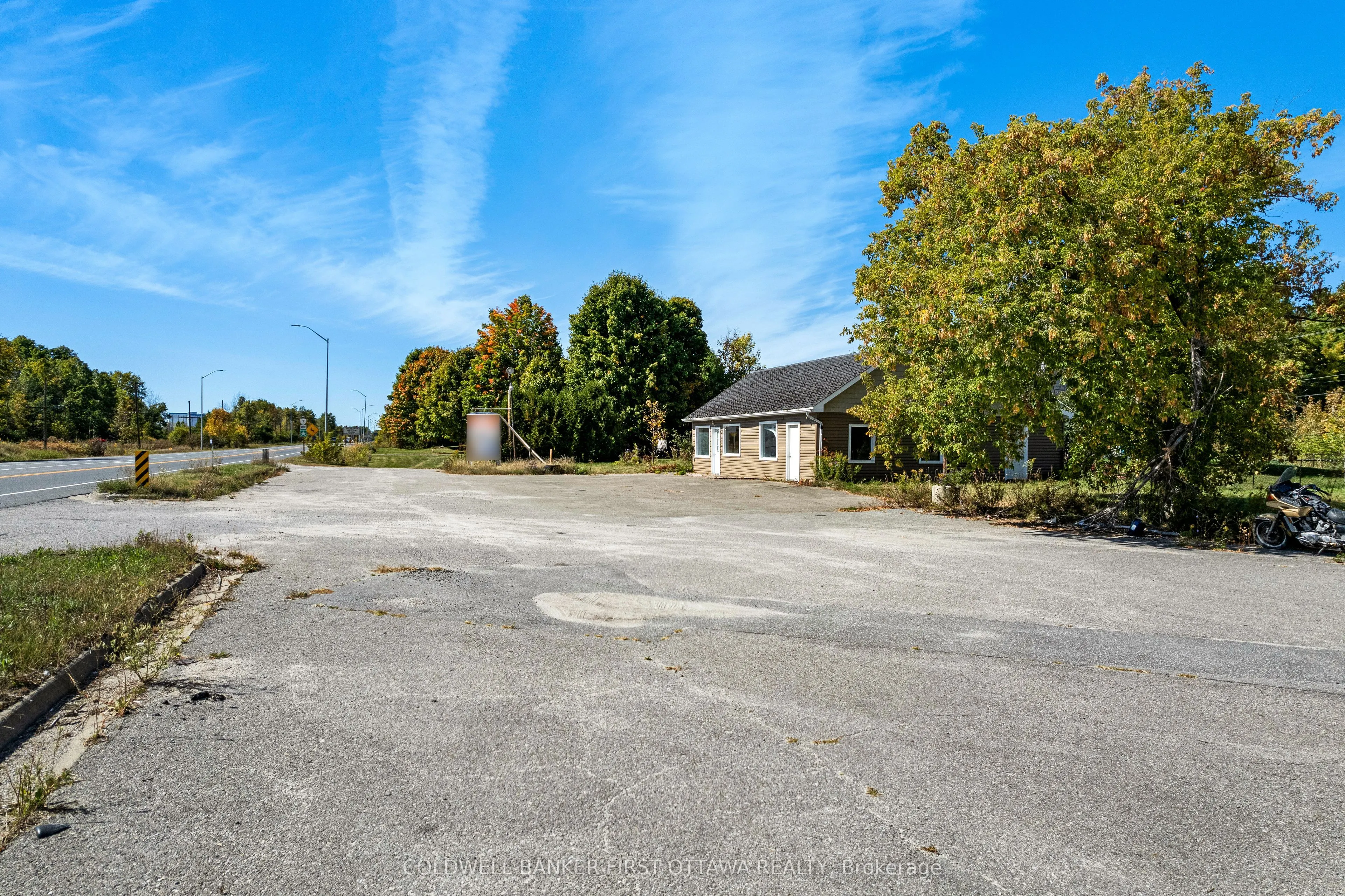 18318 Hwy 7 Highway
