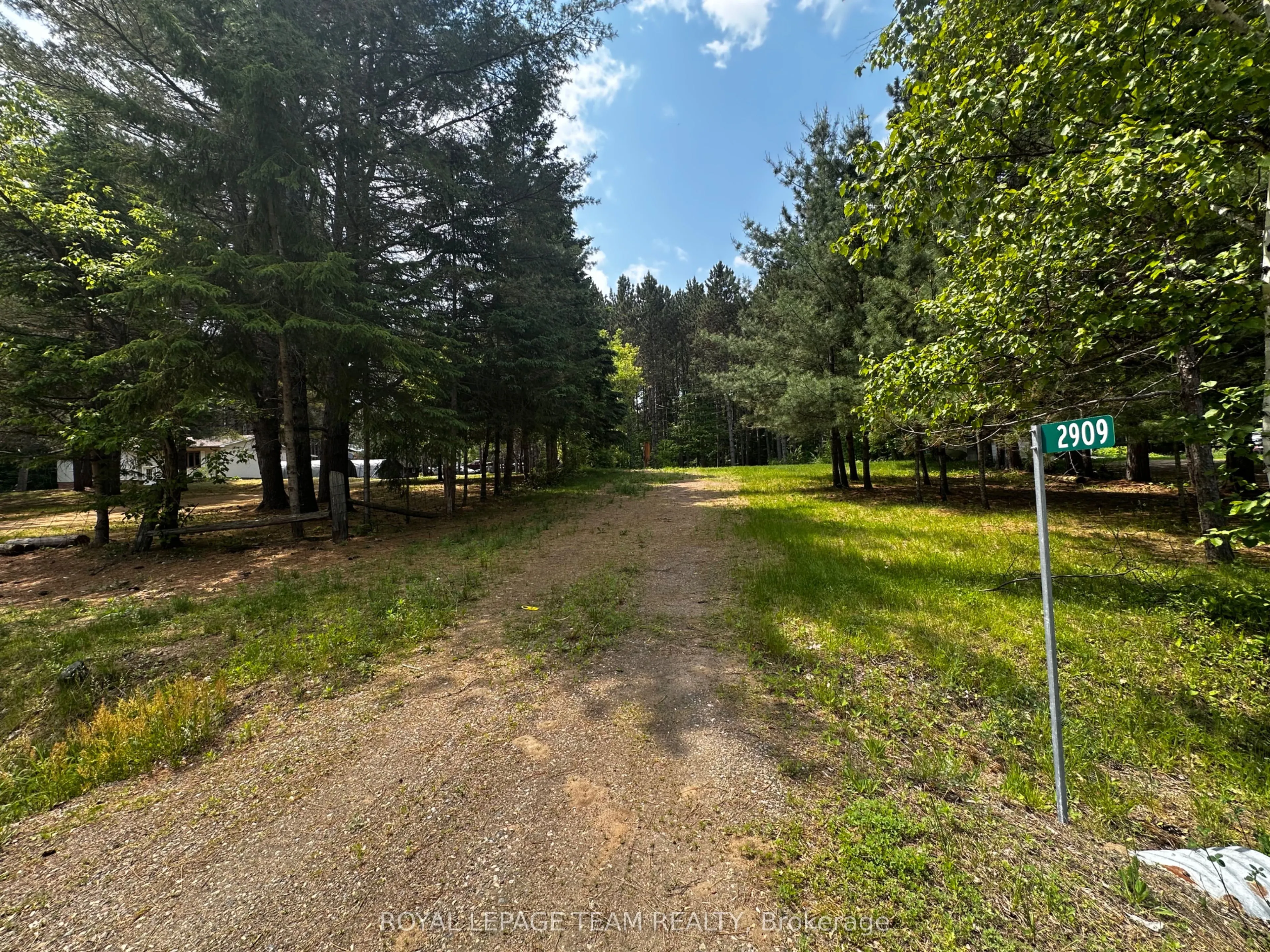 2909 ROUND LAKE Road