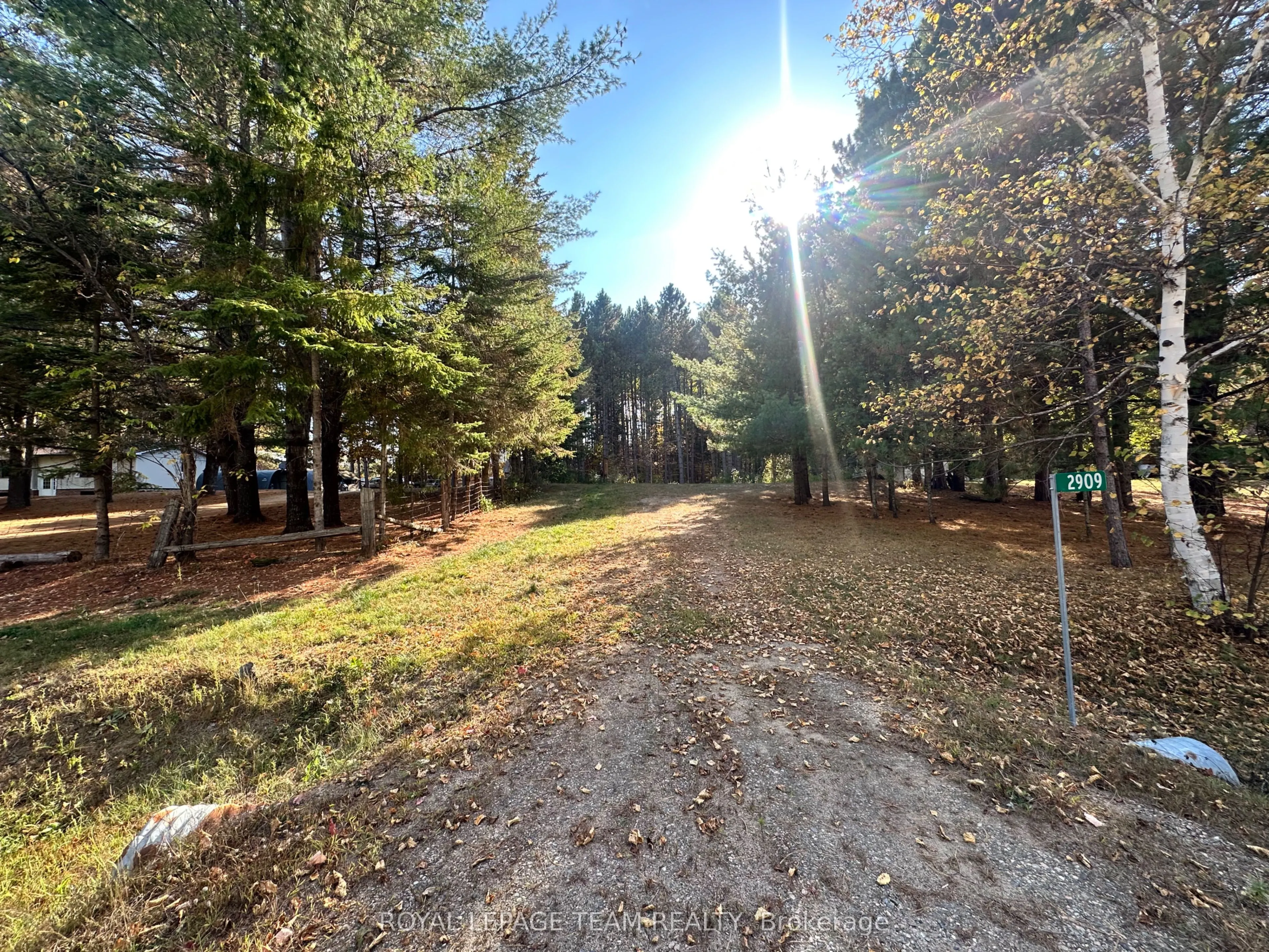2909 ROUND LAKE Road