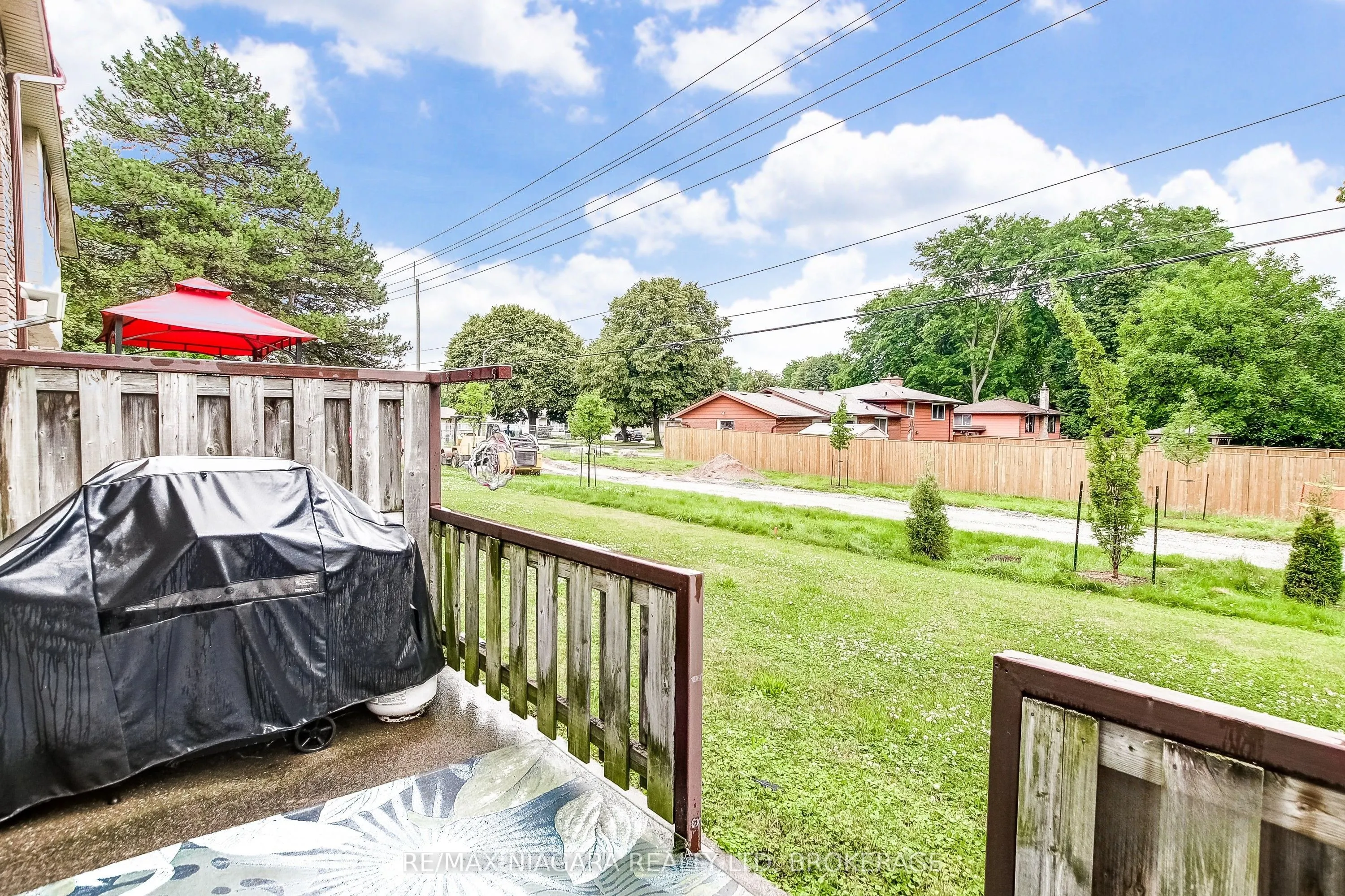 4230 Meadowvale Drive, #7