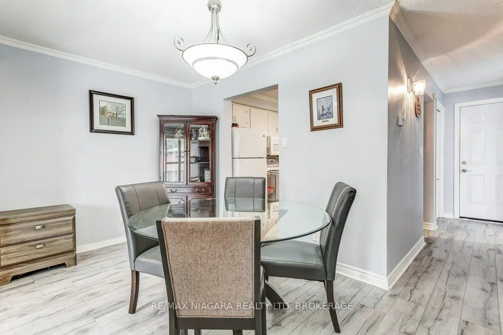 4230 Meadowvale Drive, #7