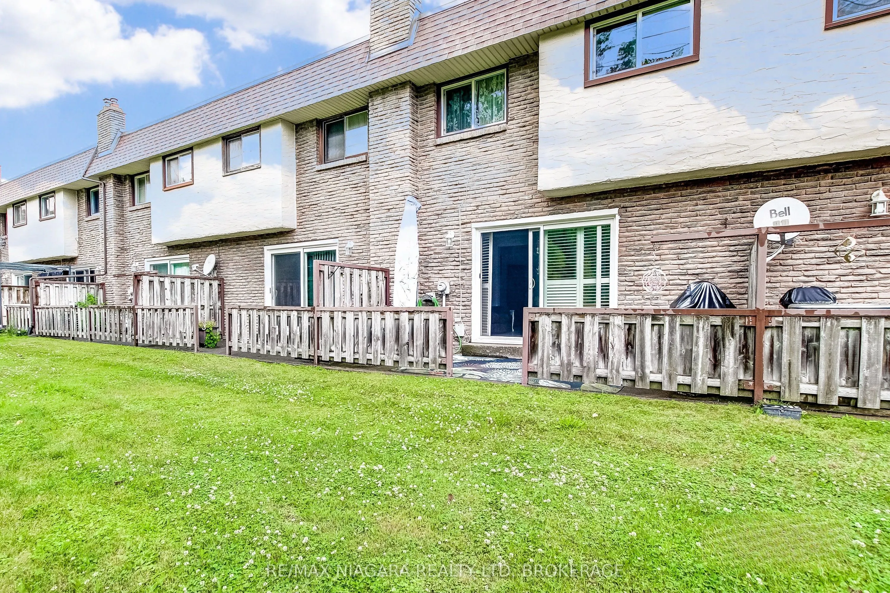 4230 Meadowvale Drive, #7