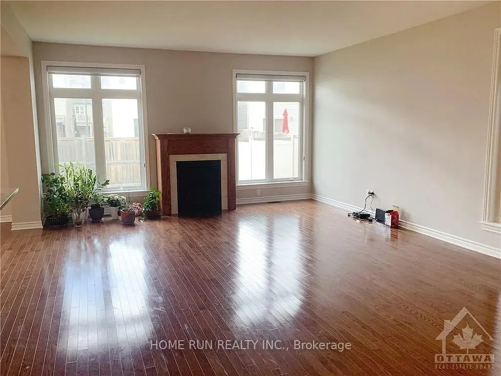 319 Brambling Way