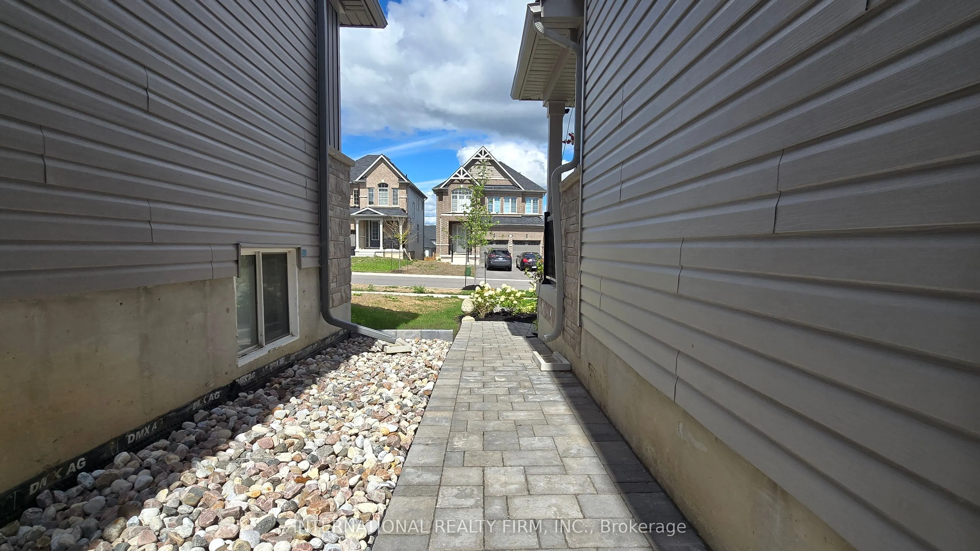 21-B Hancock Crescent, #Basement